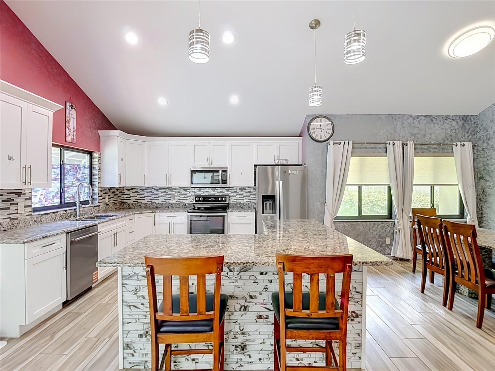 Single Family Residence at 16040 PENWOOD DR, TAMPA, photo 14 of 80
