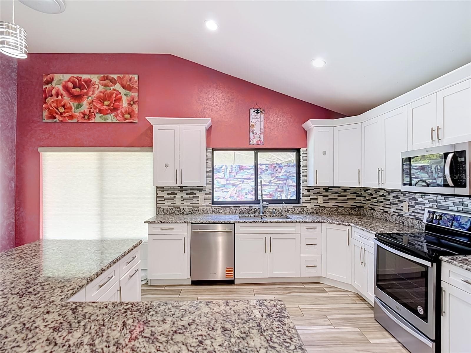 Single Family Residence at 16040 PENWOOD DR, TAMPA, photo 17 of 80
