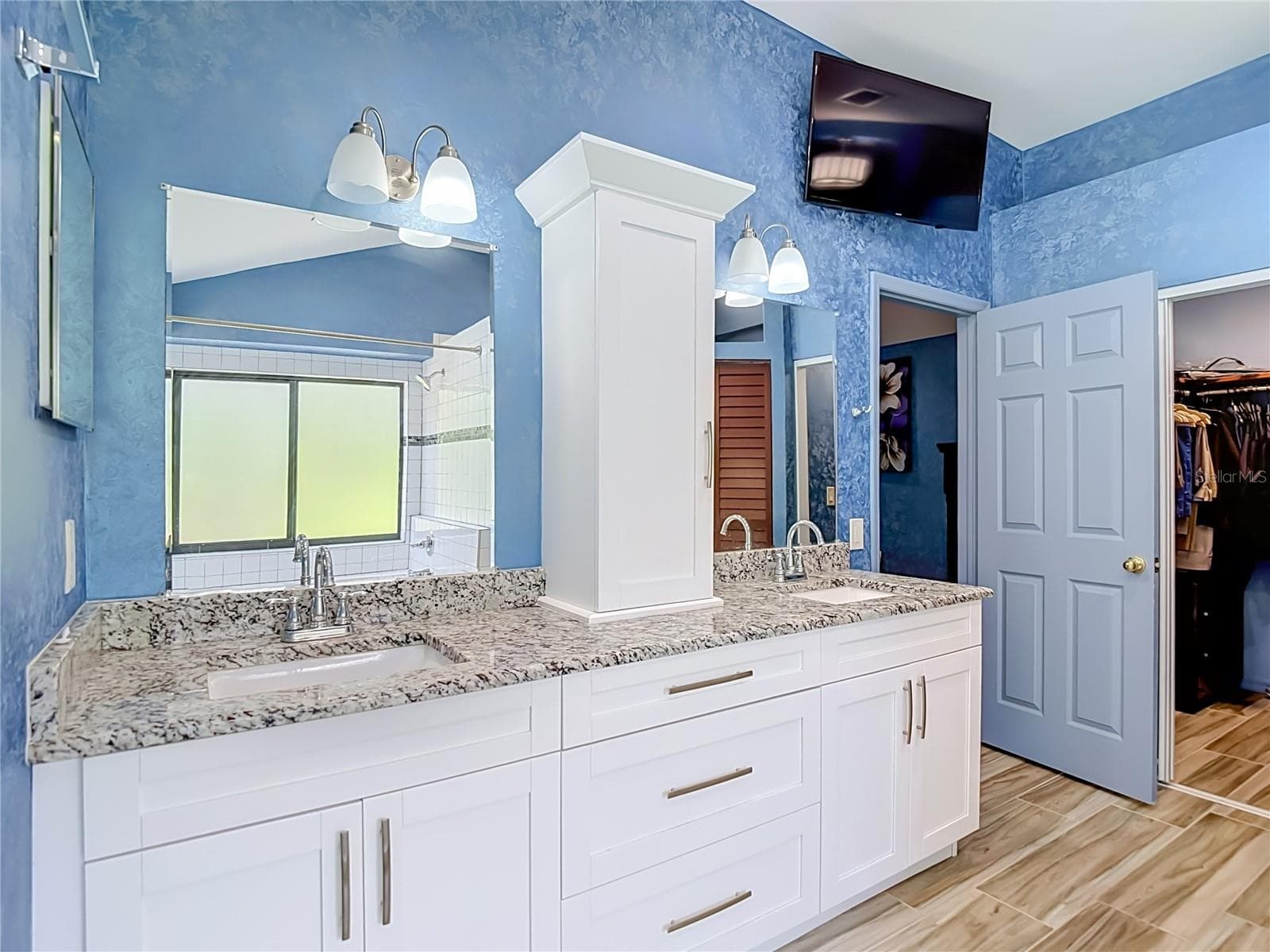 Primary Bathroom - 16040 PENWOOD DR, TAMPA