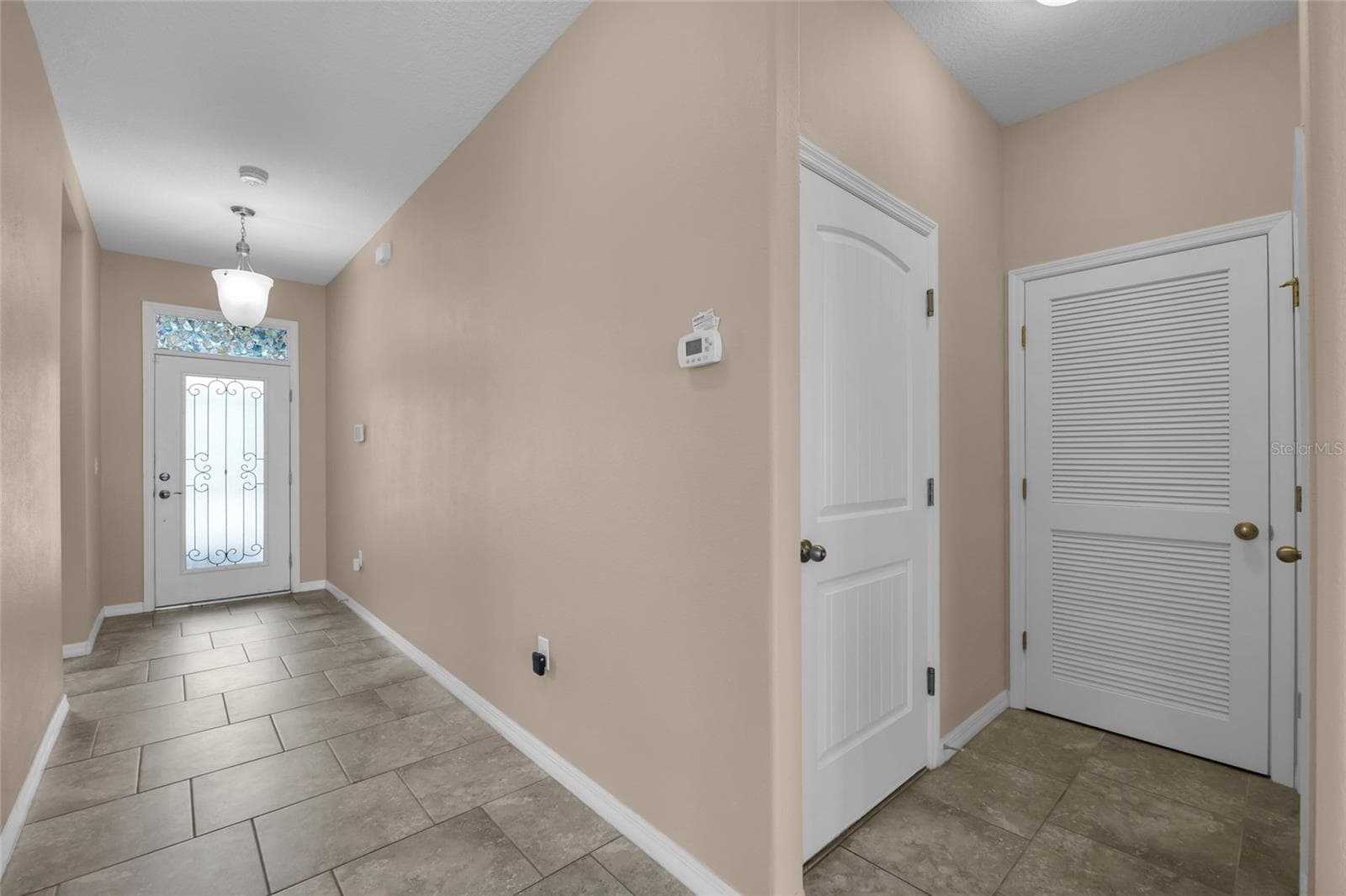 HALLWAY - 144 WATERSIDE CIR, WINTER HAVEN