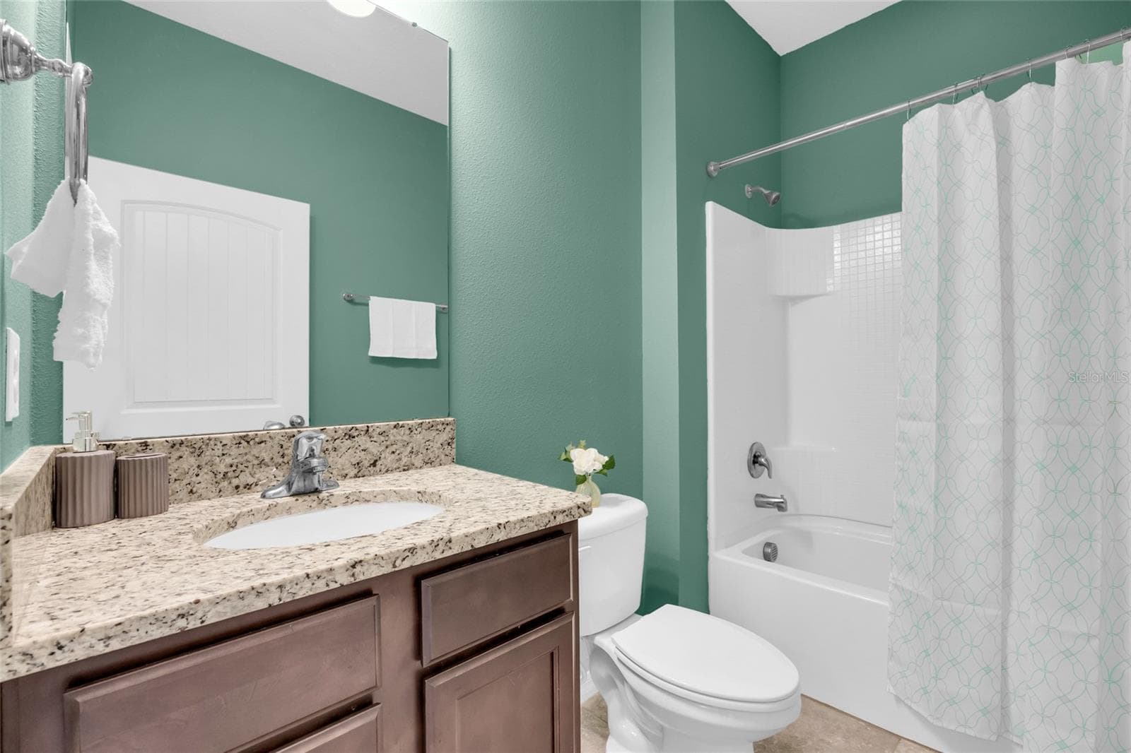 BATHROOM - 144 WATERSIDE CIR, WINTER HAVEN