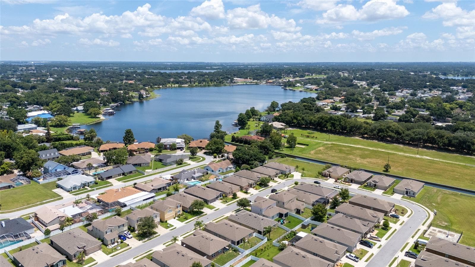 Single Family Residence at 144 WATERSIDE CIR, WINTER HAVEN, photo 34 of 37
