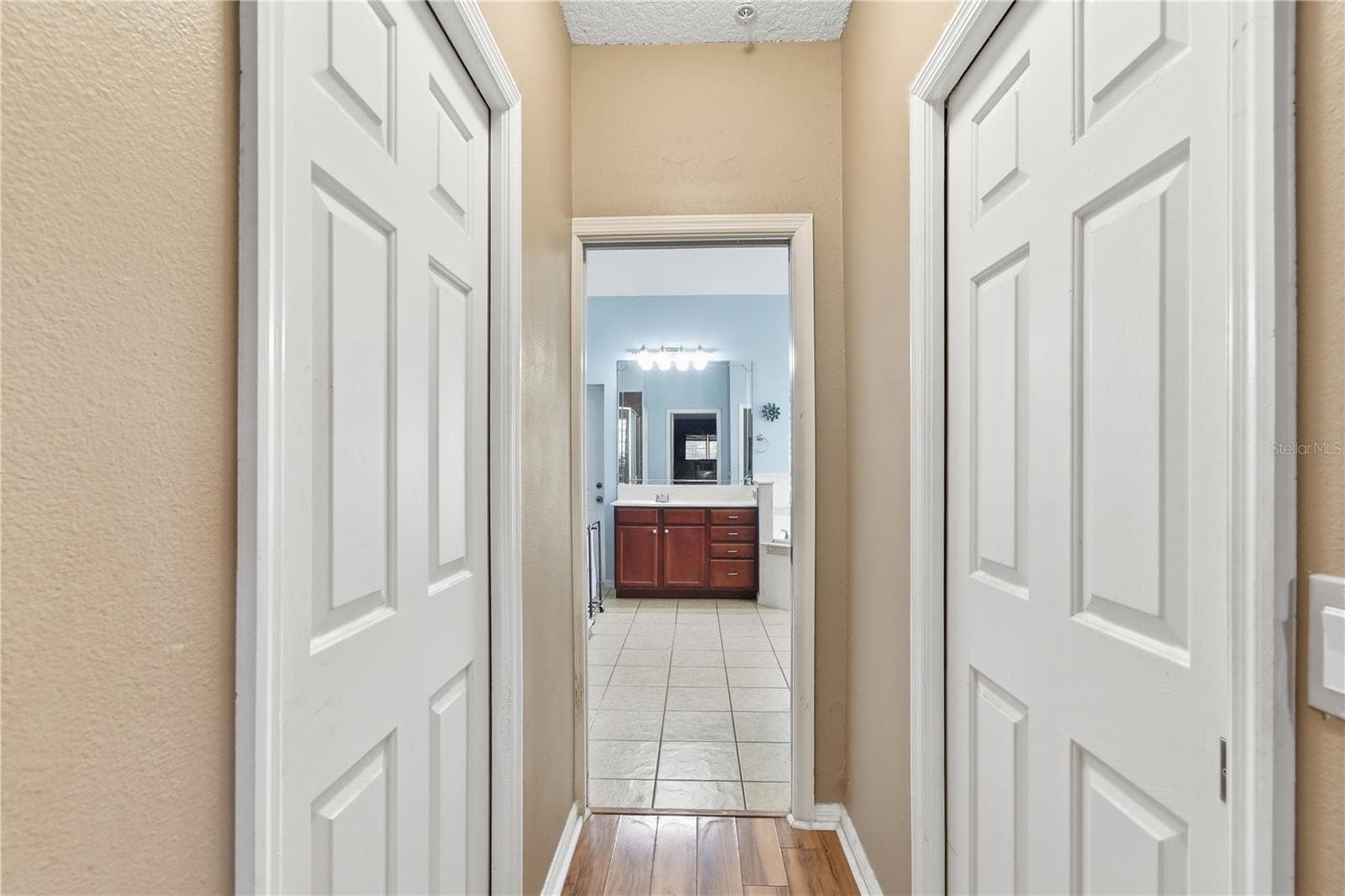 Single Family Residence at 23354 OAK PRAIRIE CIR, SORRENTO, photo 24 of 44