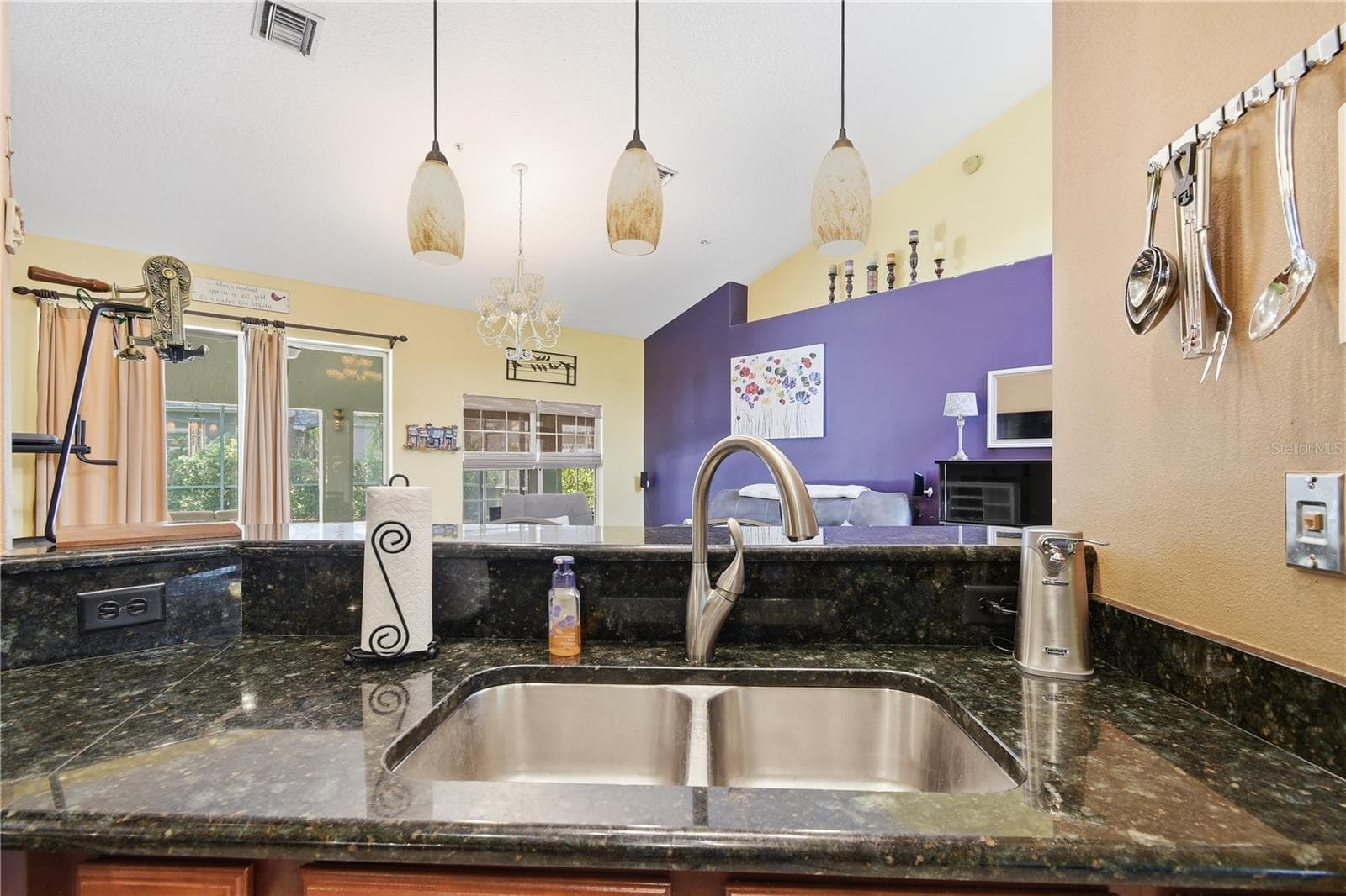 Single Family Residence at 23354 OAK PRAIRIE CIR, SORRENTO, photo 23 of 44