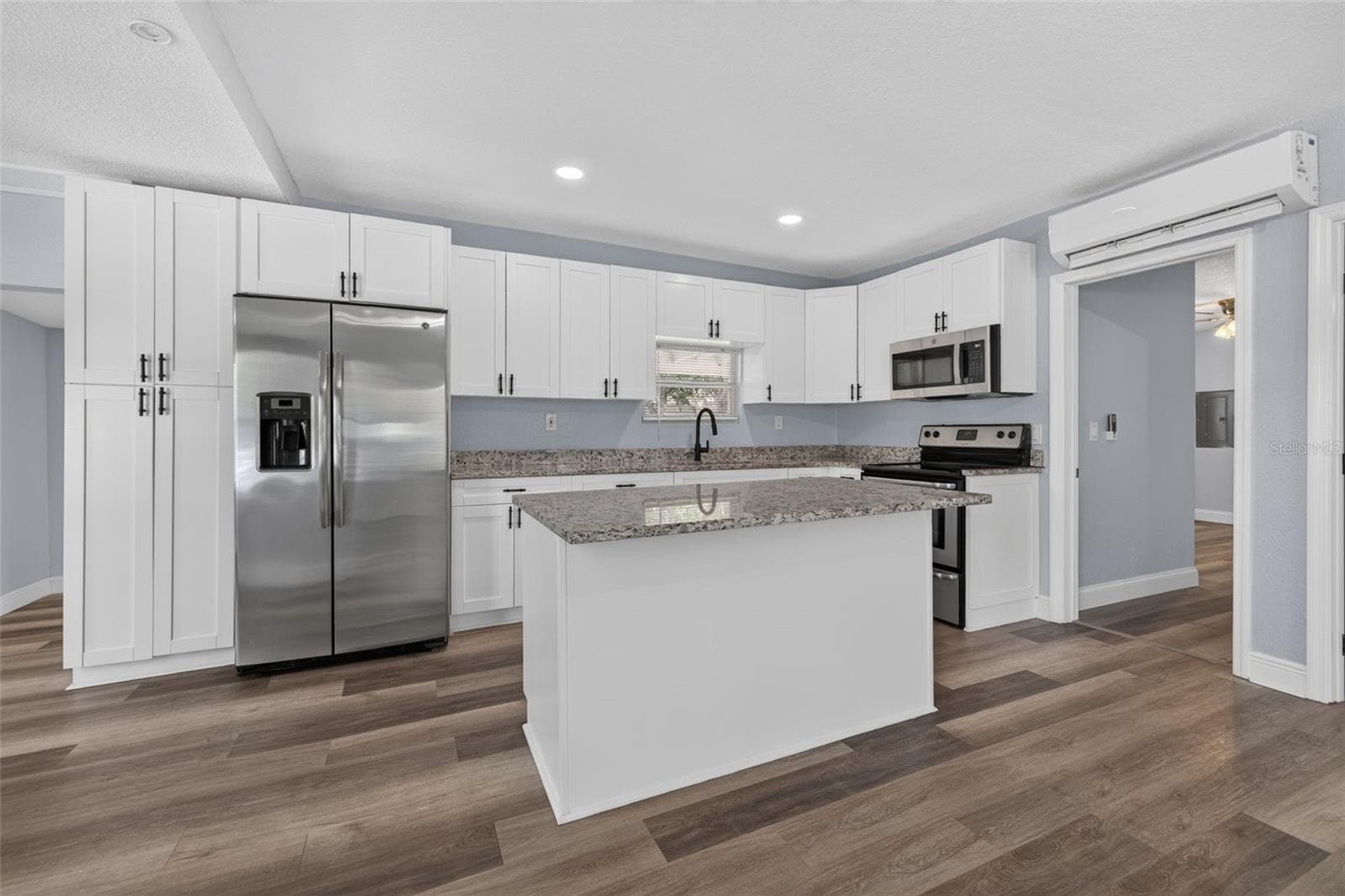Single Family Residence at 6462 SEALAWN DR, SPRING HILL, photo 6 of 30