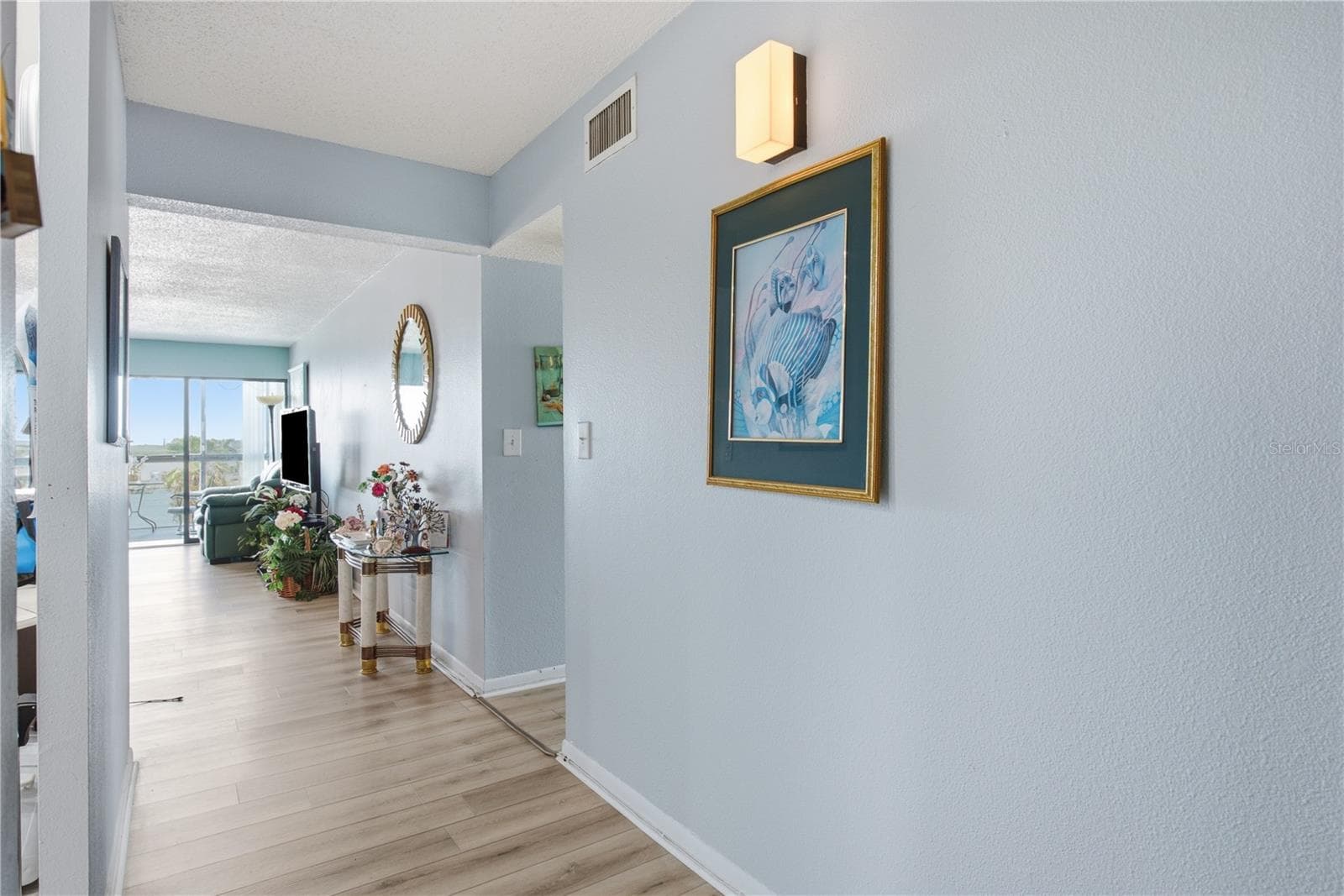 Condominium at 800 S GULFVIEW BLVD #403, CLEARWATER BEACH, photo 6 of 54