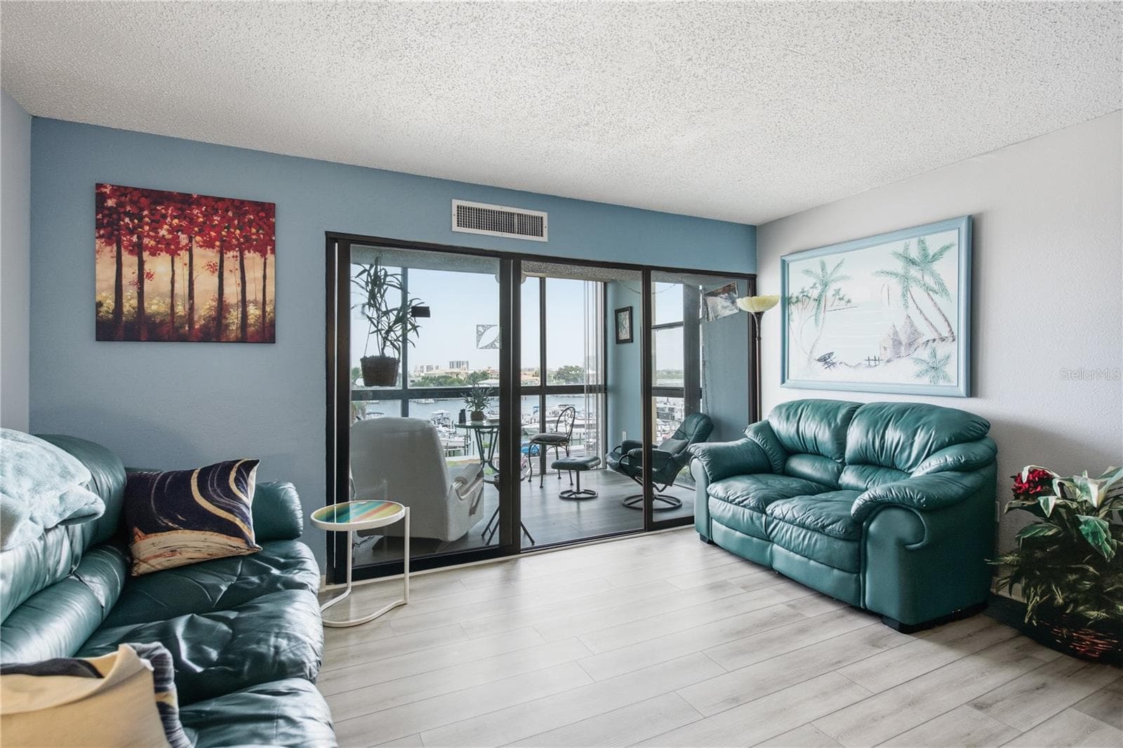 Condominium at 800 S GULFVIEW BLVD #403, CLEARWATER BEACH, photo 10 of 54