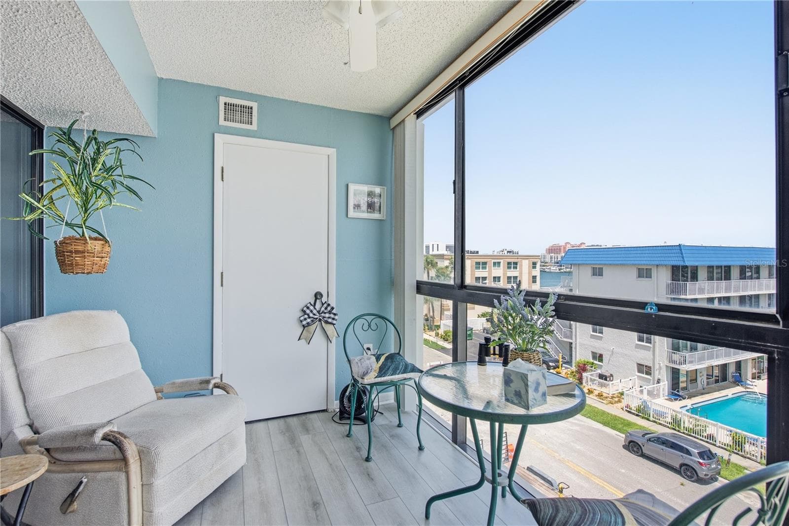 Condominium at 800 S GULFVIEW BLVD #403, CLEARWATER BEACH, photo 14 of 54