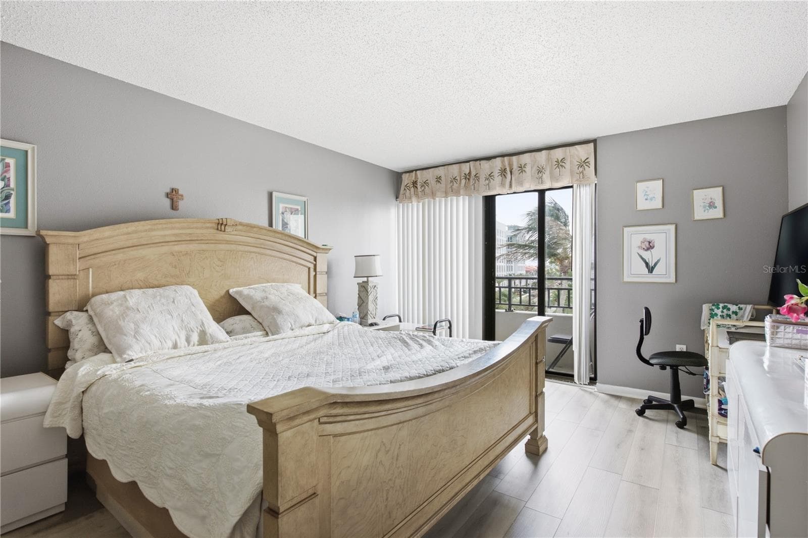 Condominium at 800 S GULFVIEW BLVD #403, CLEARWATER BEACH, photo 23 of 54