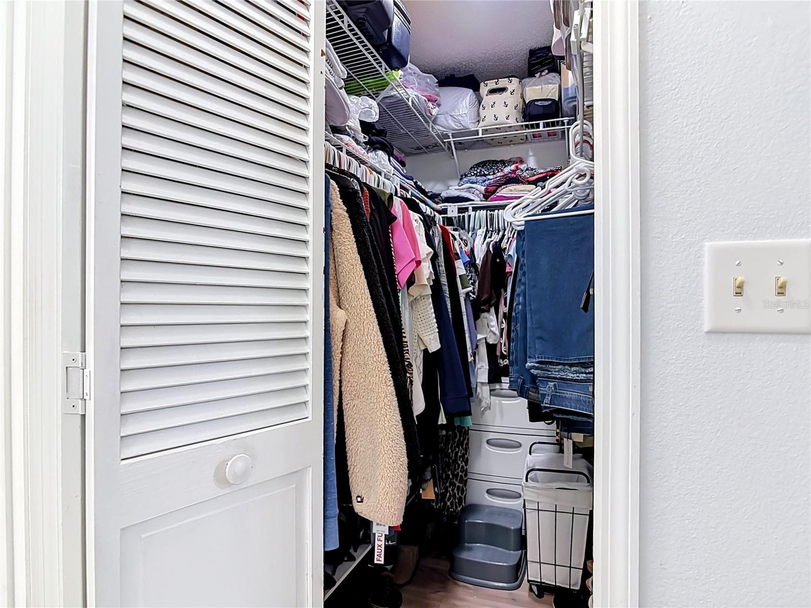 Walk-in Closet - 1535 LAVILLA ST, DELTONA