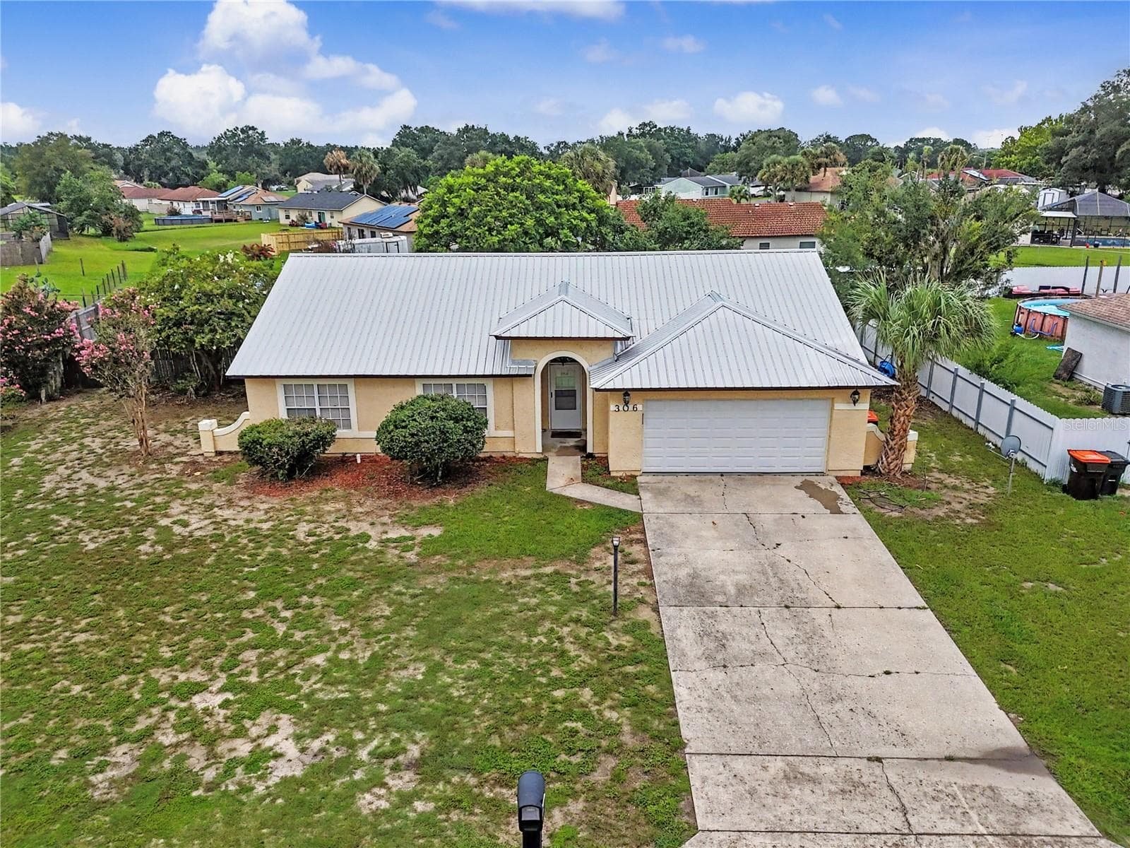 Single Family Residence at 306 OAK TRACK RADL, OCALA, photo 2 of 38