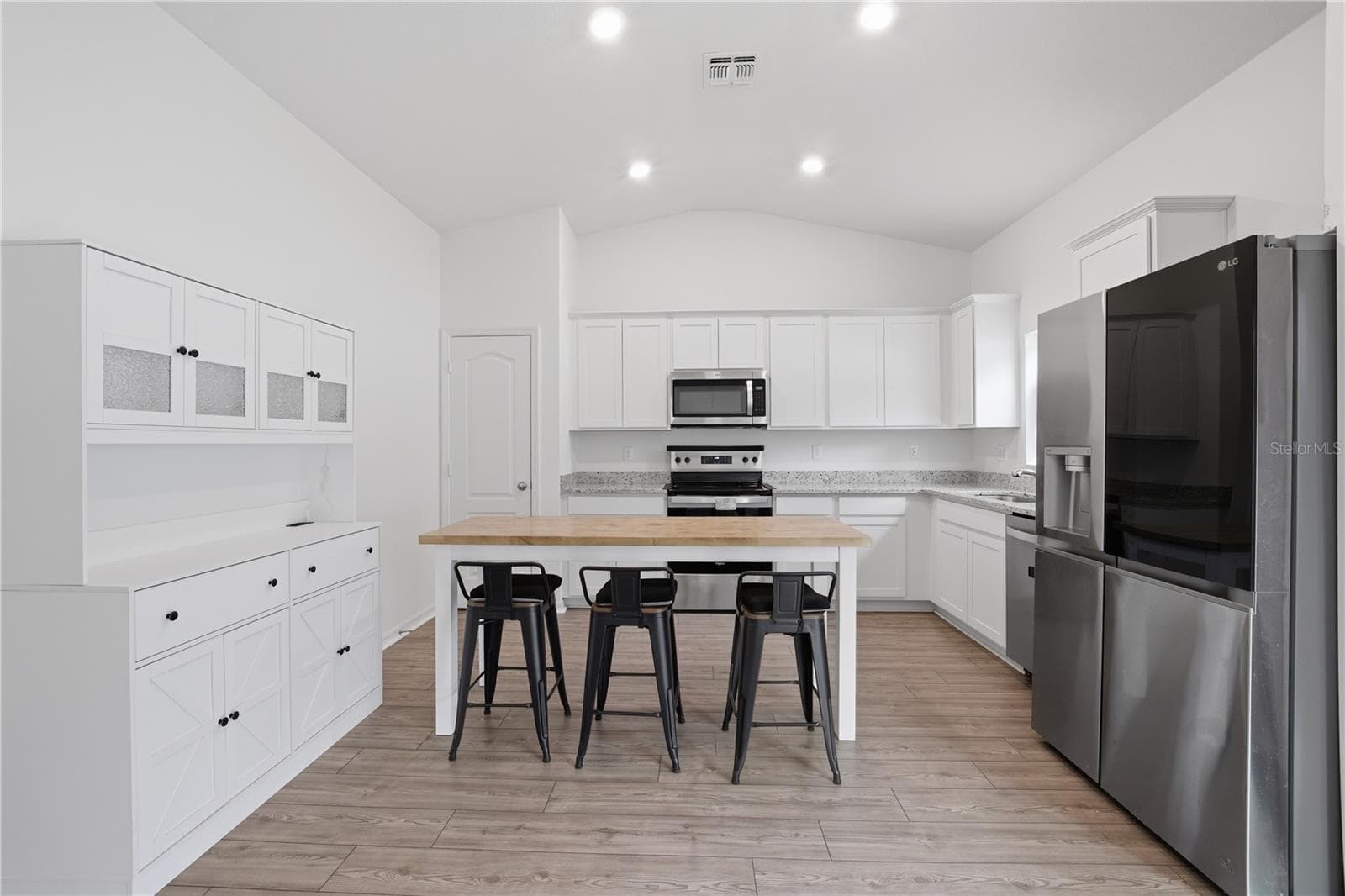 Single Family Residence at 13470 LEAPING WATER WAY, ASTATULA, photo 8 of 28
