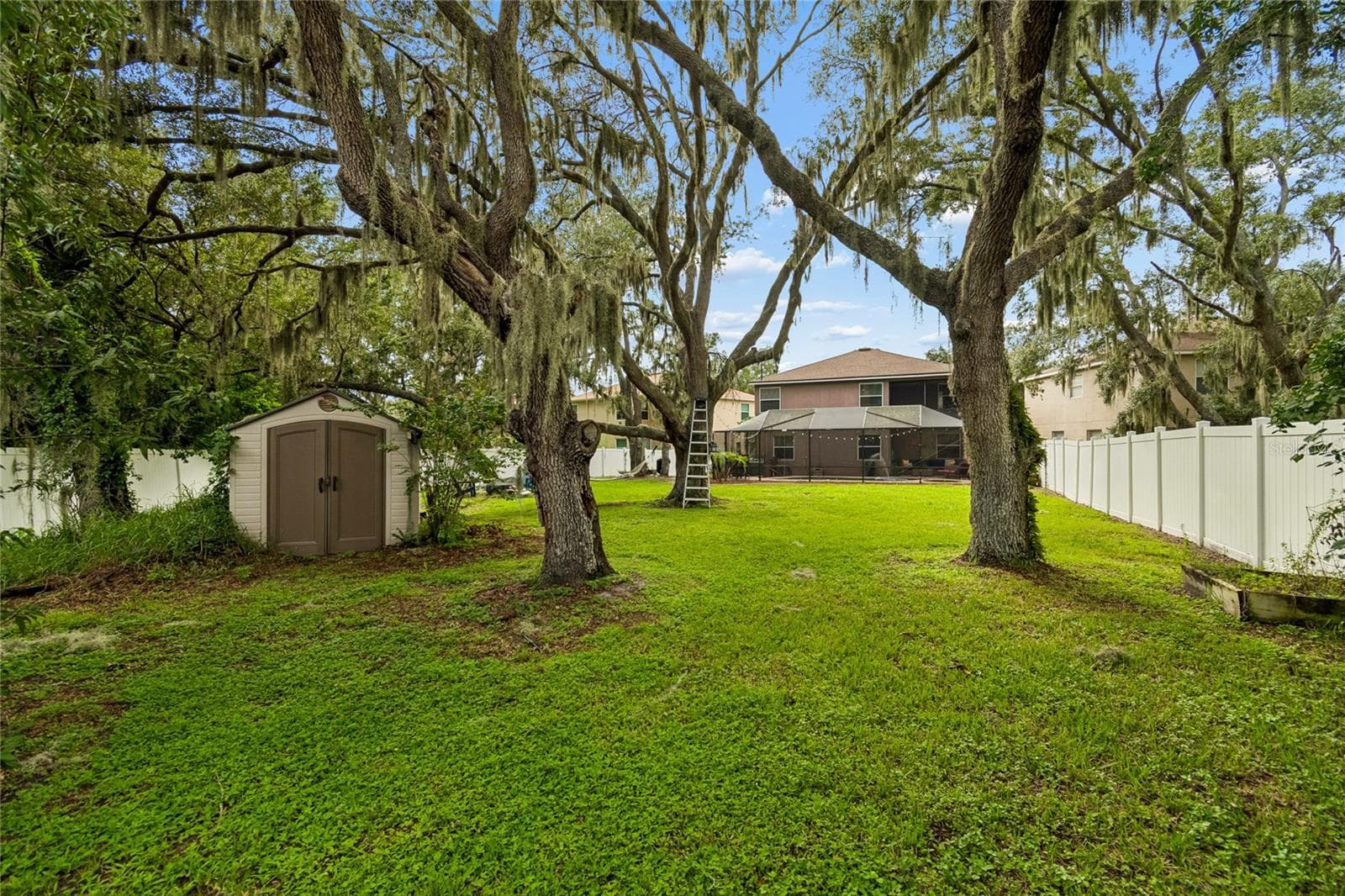 Single Family Residence at 11232 CREEK HAVEN DR, RIVERVIEW, photo 52 of 59