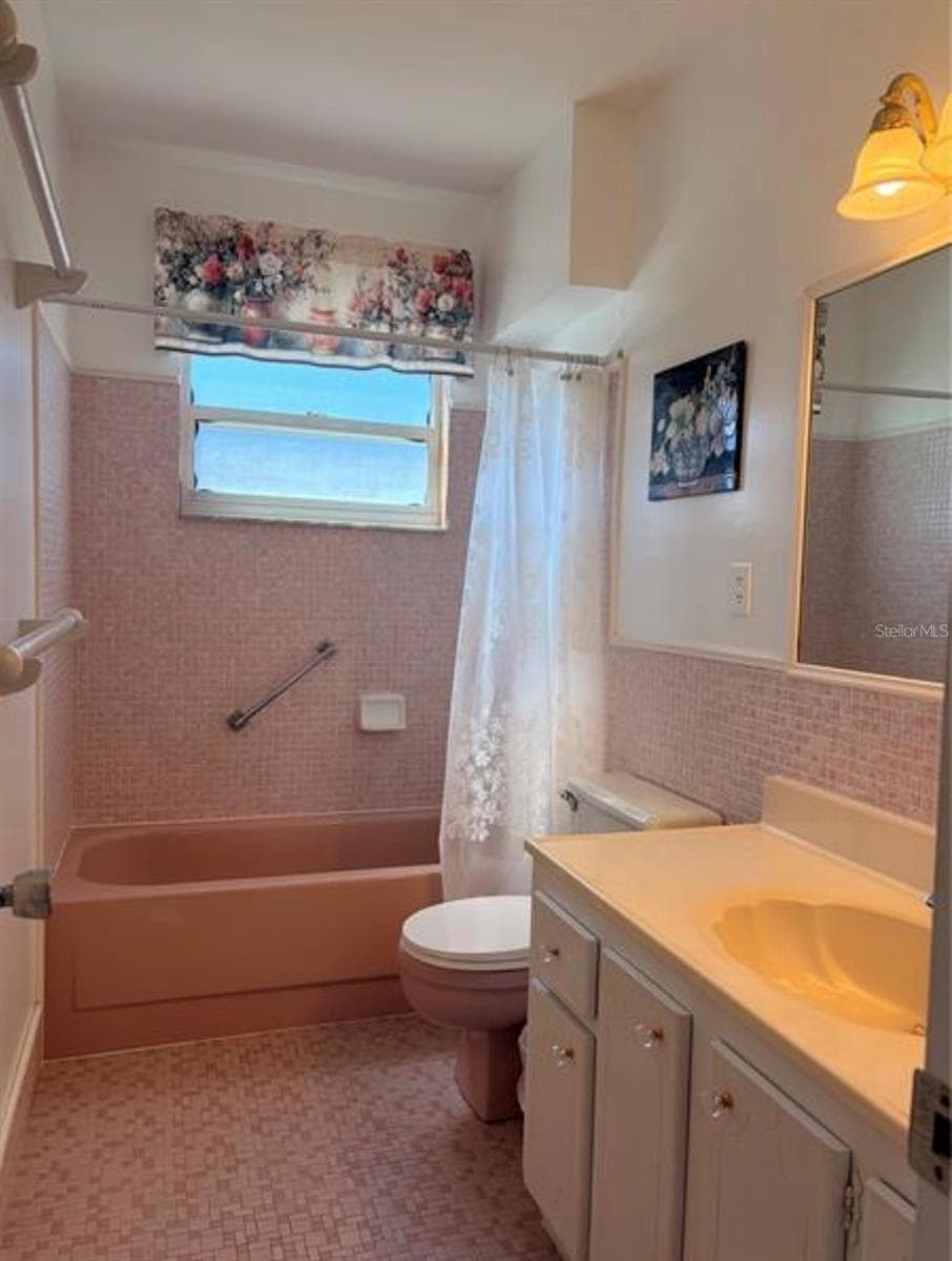 Bathroom 10X5 - 3009 N HALIFAX AVE #2, DAYTONA BEACH