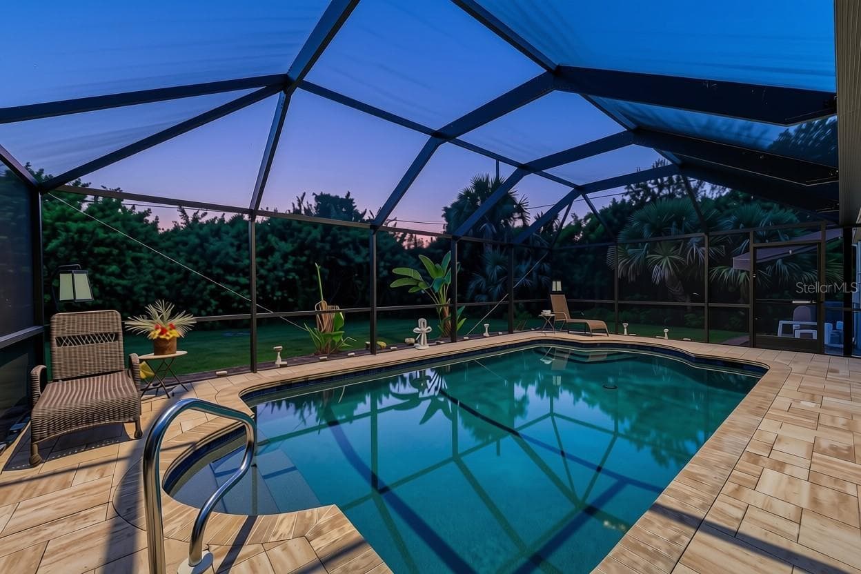 Single Family Residence at 18565 EDGEWATER DR, PORT CHARLOTTE, photo 31 of 38