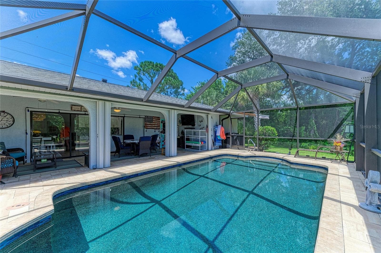 Single Family Residence at 18565 EDGEWATER DR, PORT CHARLOTTE, photo 33 of 38