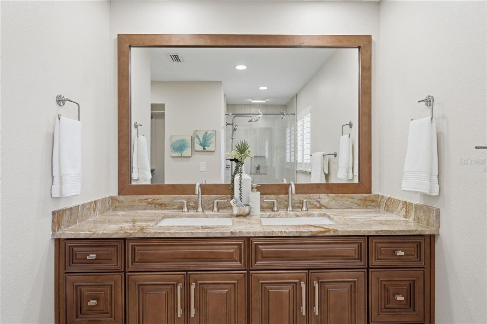 Primary Bathroom with Quartz countertops - 6414 2ND PALM PT, ST PETE BEACH