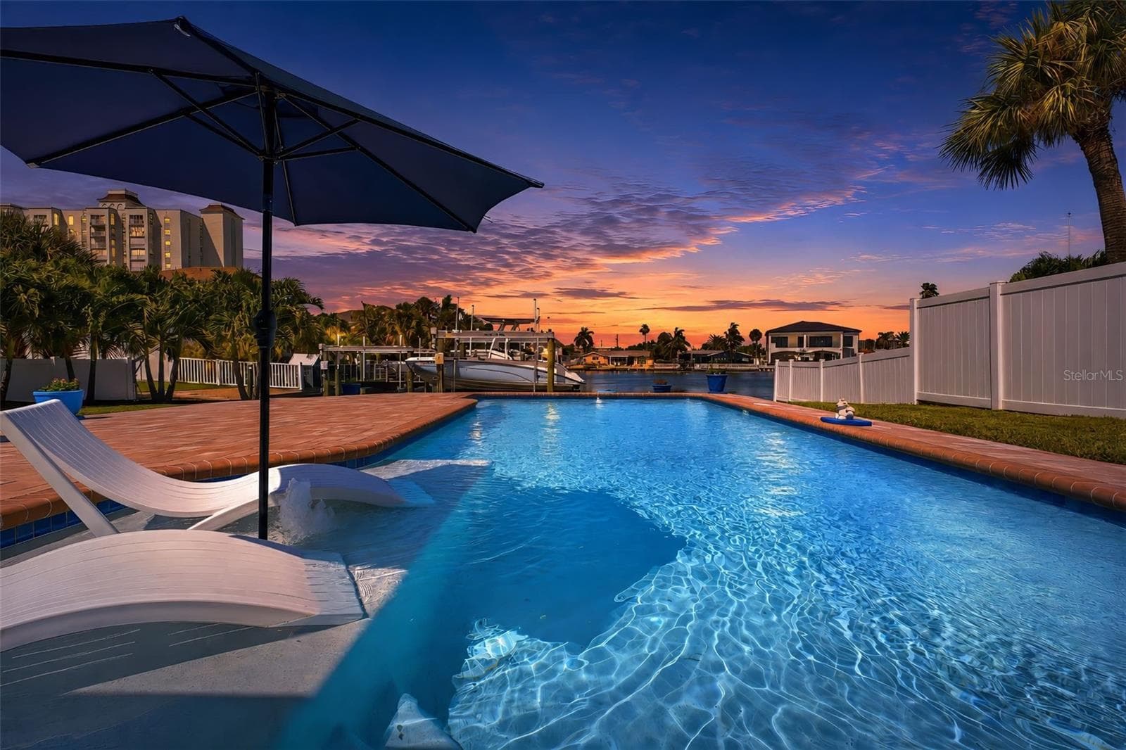 Beautiful sunset views - 6414 2ND PALM PT, ST PETE BEACH