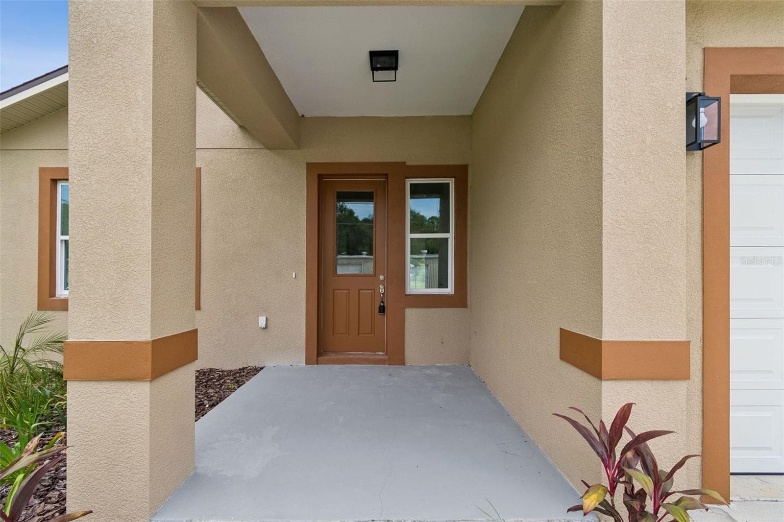 Single Family Residence at 2523 AVENUE E SW, WINTER HAVEN, photo 3 of 35