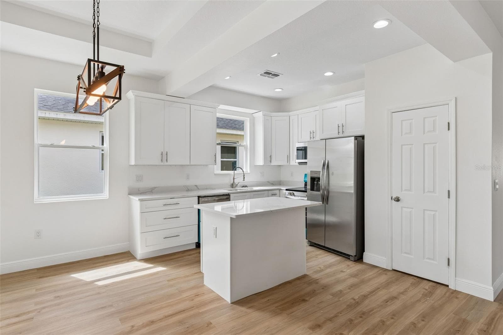 Single Family Residence at 2523 AVENUE E SW, WINTER HAVEN, photo 9 of 35