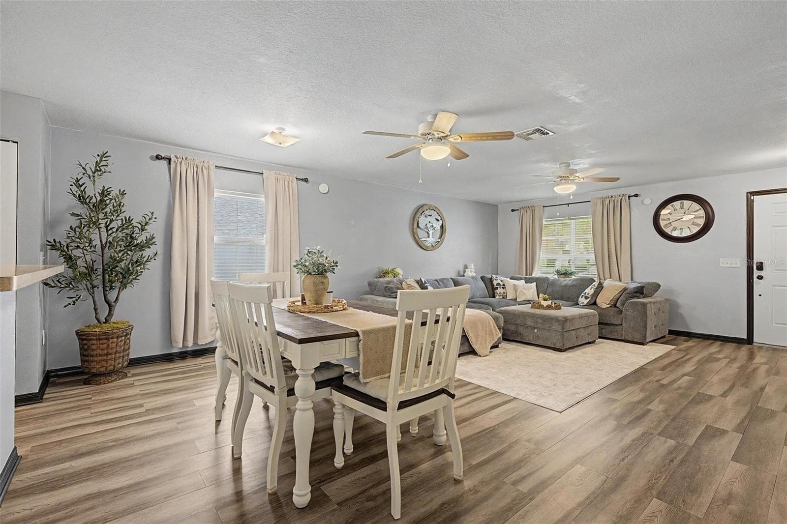 Single Family Residence at 15373 CALLISTA LN, DADE CITY, photo 10 of 53