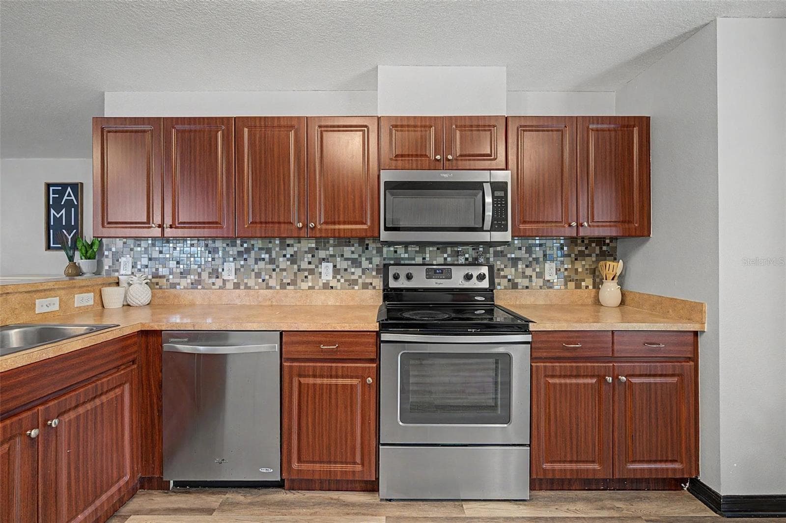 Single Family Residence at 15373 CALLISTA LN, DADE CITY, photo 15 of 53