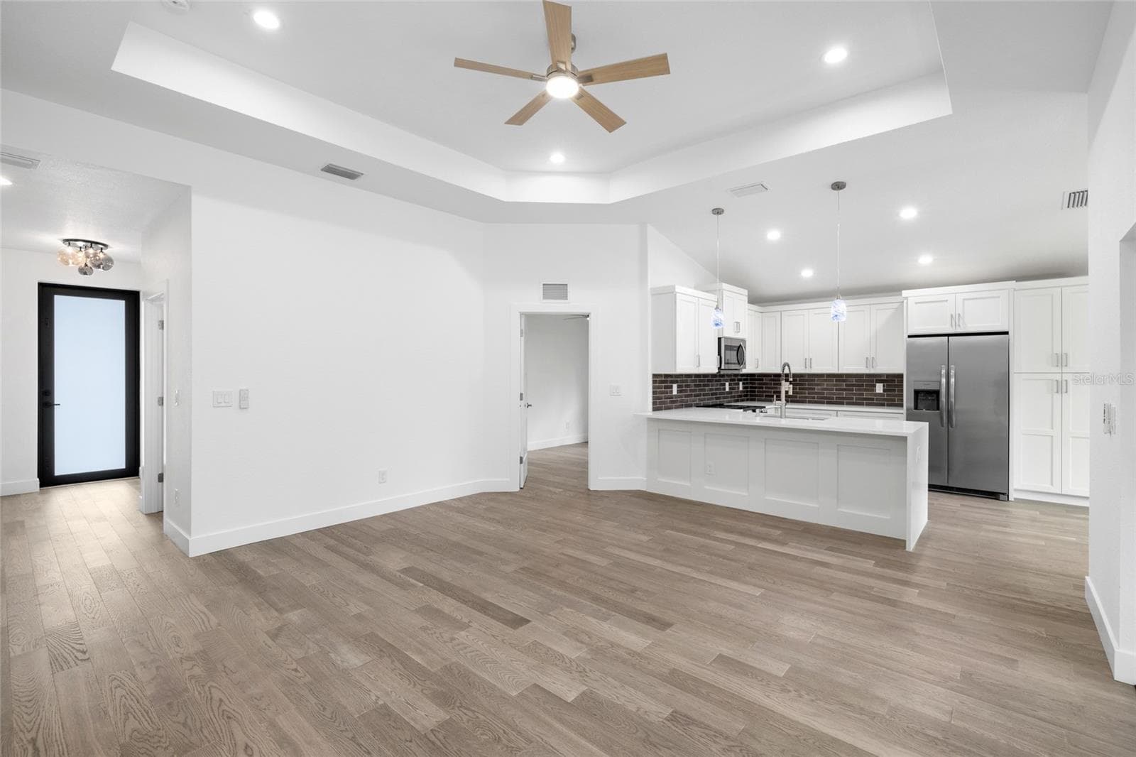 Single Family Residence at 152 ALBATROSS RD, ROTONDA WEST, photo 6 of 47