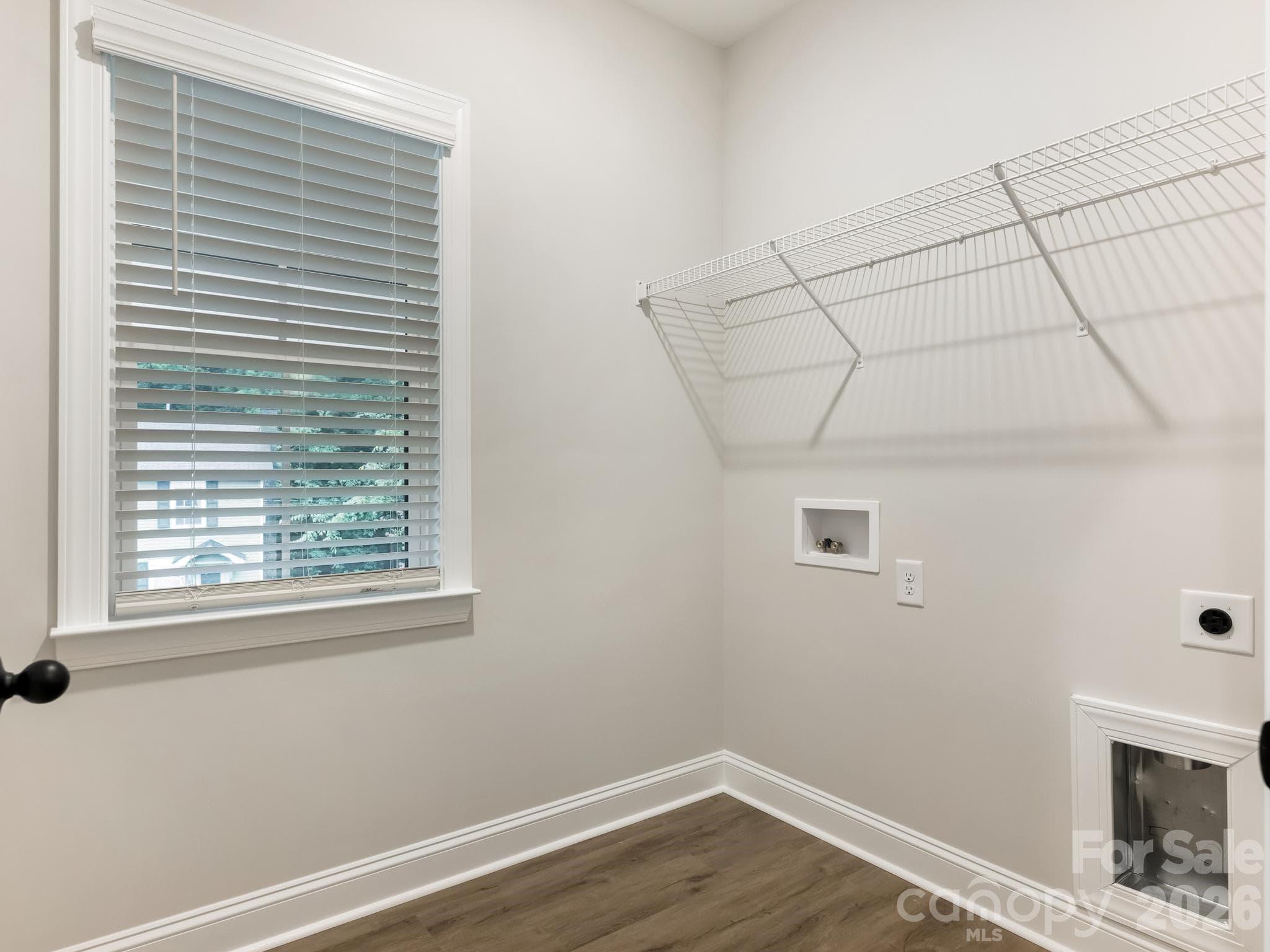 Laundry - 428 Woodvale Place, Charlotte