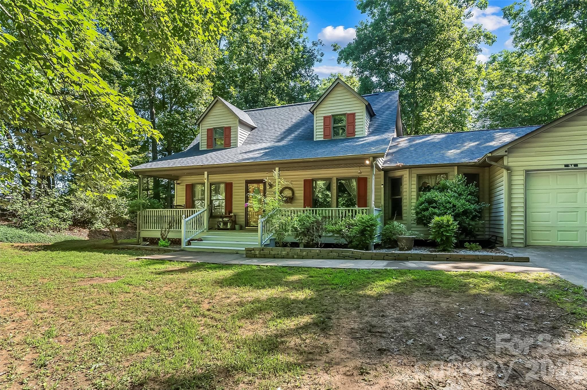 Single Family Residence at 34 Lakeside Drive, Marion, photo 3 of 28