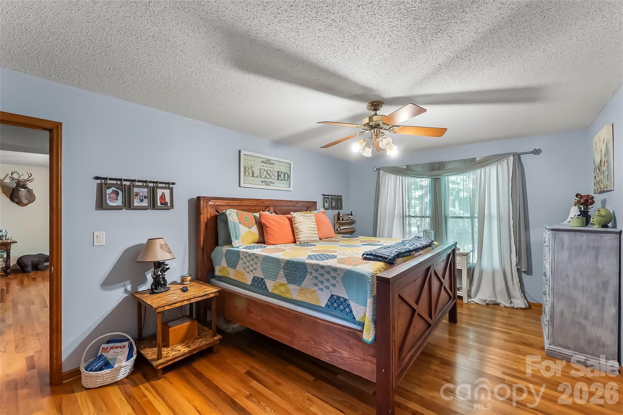 Single Family Residence at 34 Lakeside Drive, Marion, photo 16 of 28