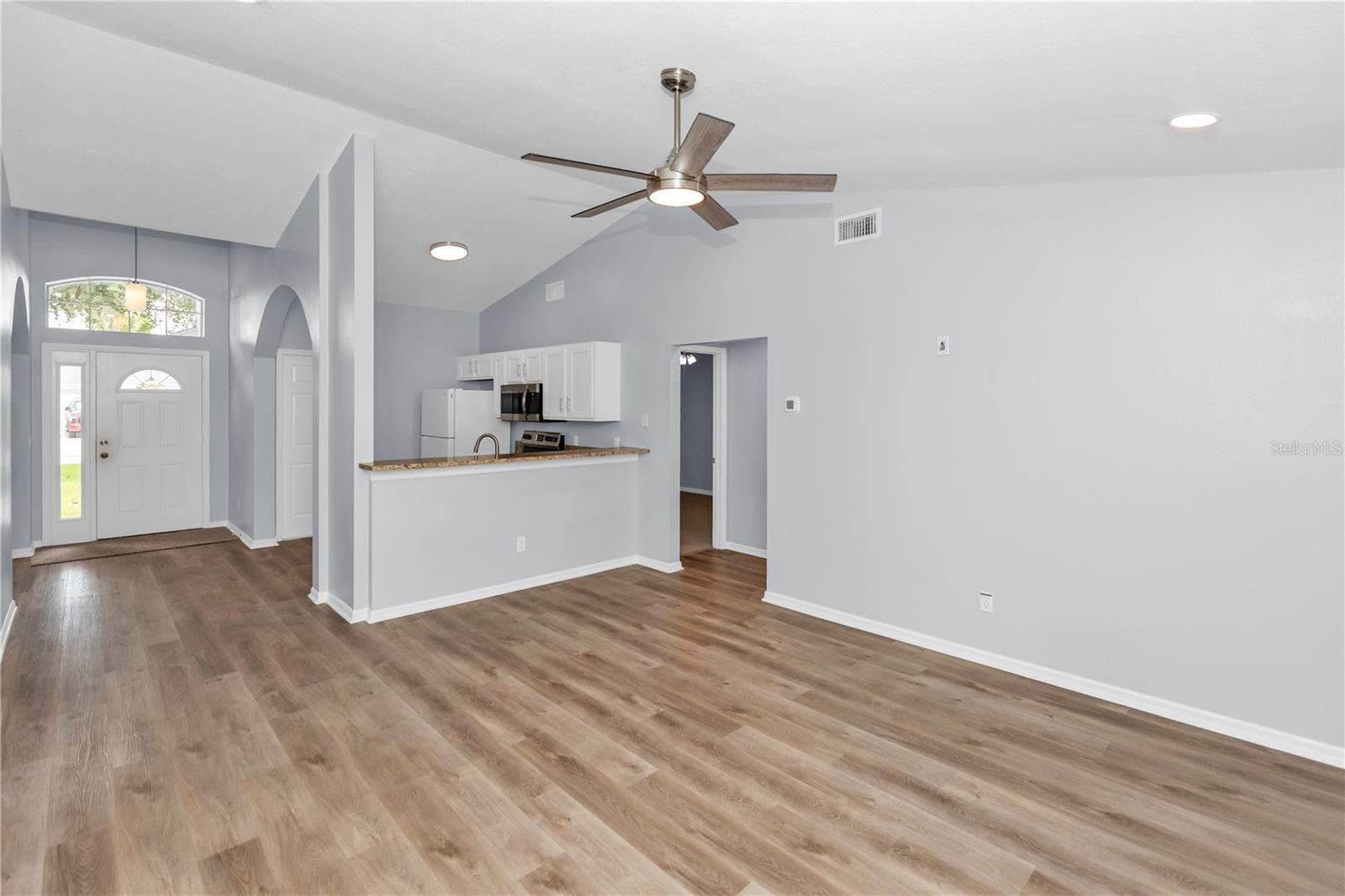 Single Family Residence at 17020 WOODCREST WAY, CLERMONT, photo 3 of 30