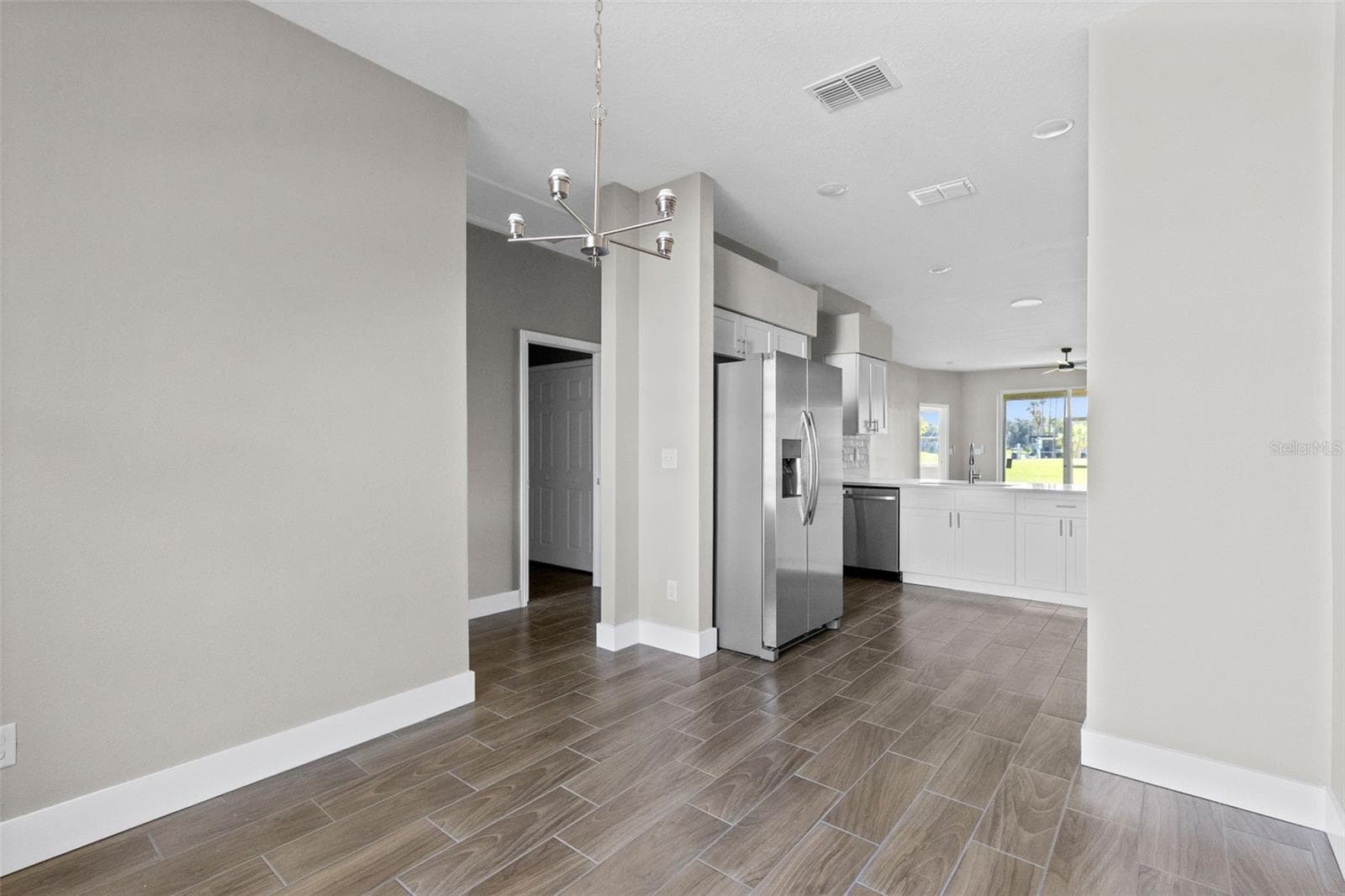 Villa at 183 CLUB VILLAS LN, KISSIMMEE, photo 10 of 27