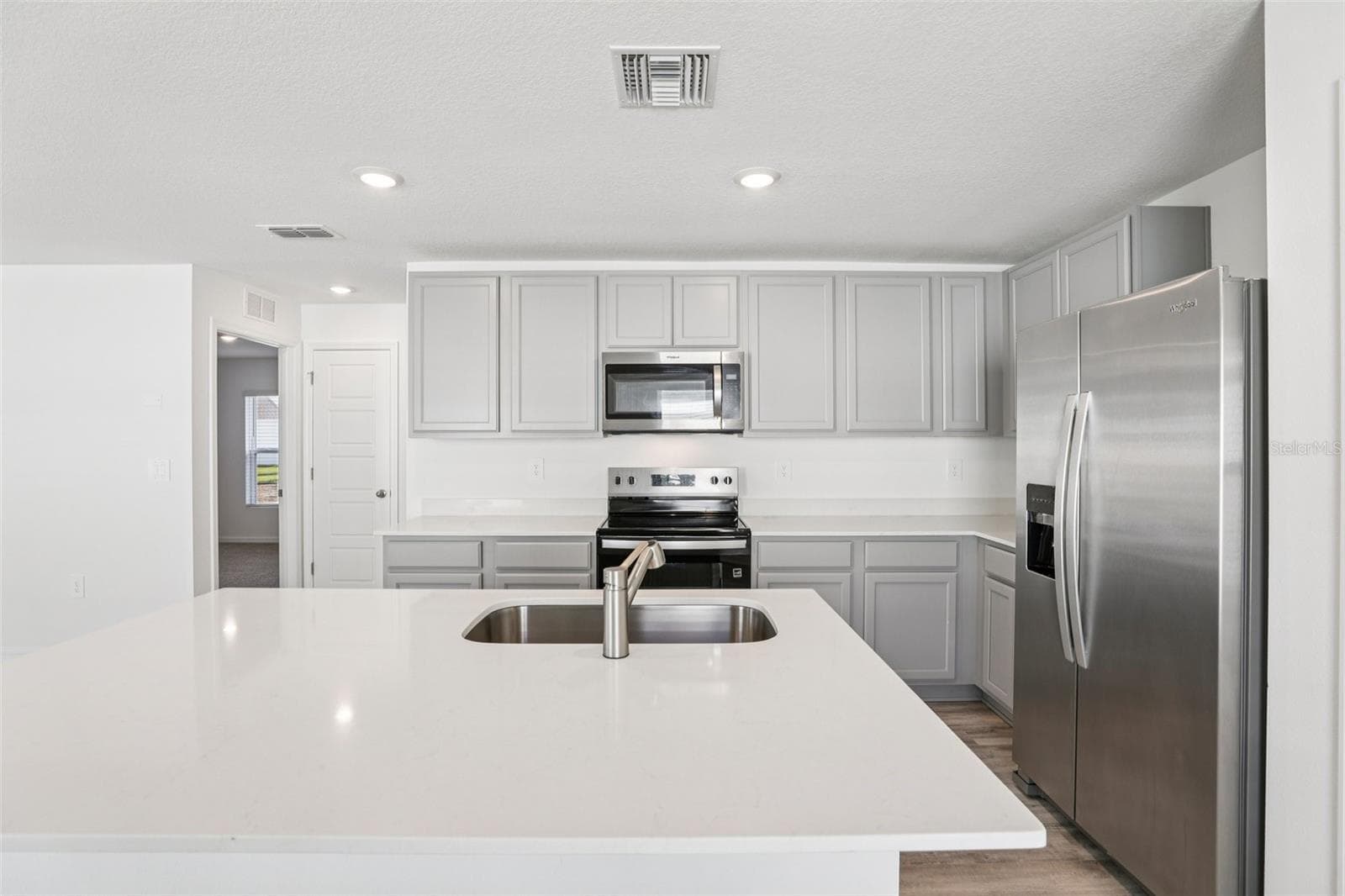 Single Family Residence at 3328 WHITE INDIGO RD, WINTER HAVEN, photo 11 of 25