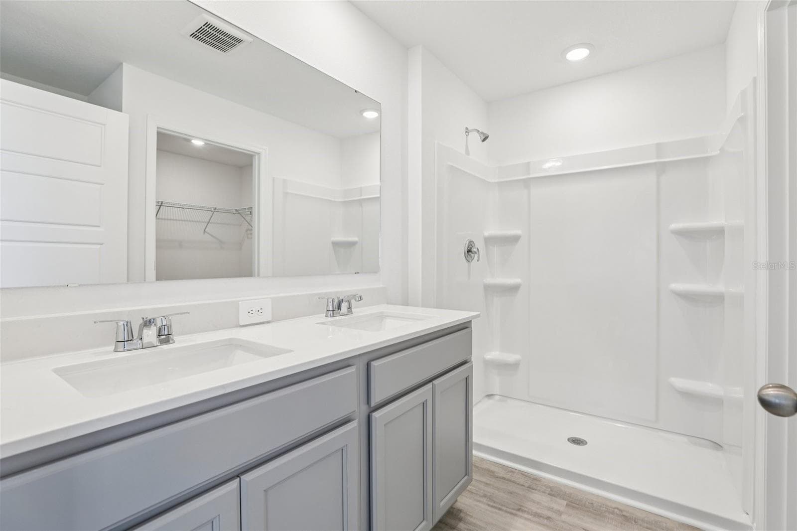 Single Family Residence at 3328 WHITE INDIGO RD, WINTER HAVEN, photo 15 of 25