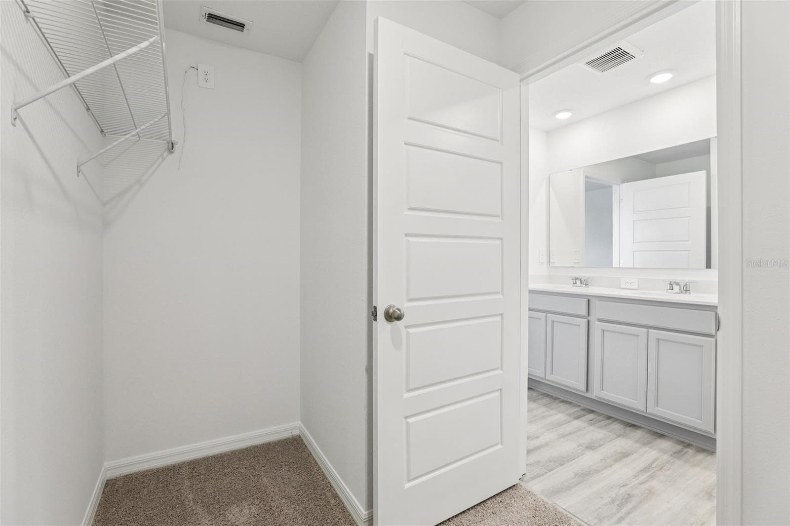 Single Family Residence at 3328 WHITE INDIGO RD, WINTER HAVEN, photo 16 of 25