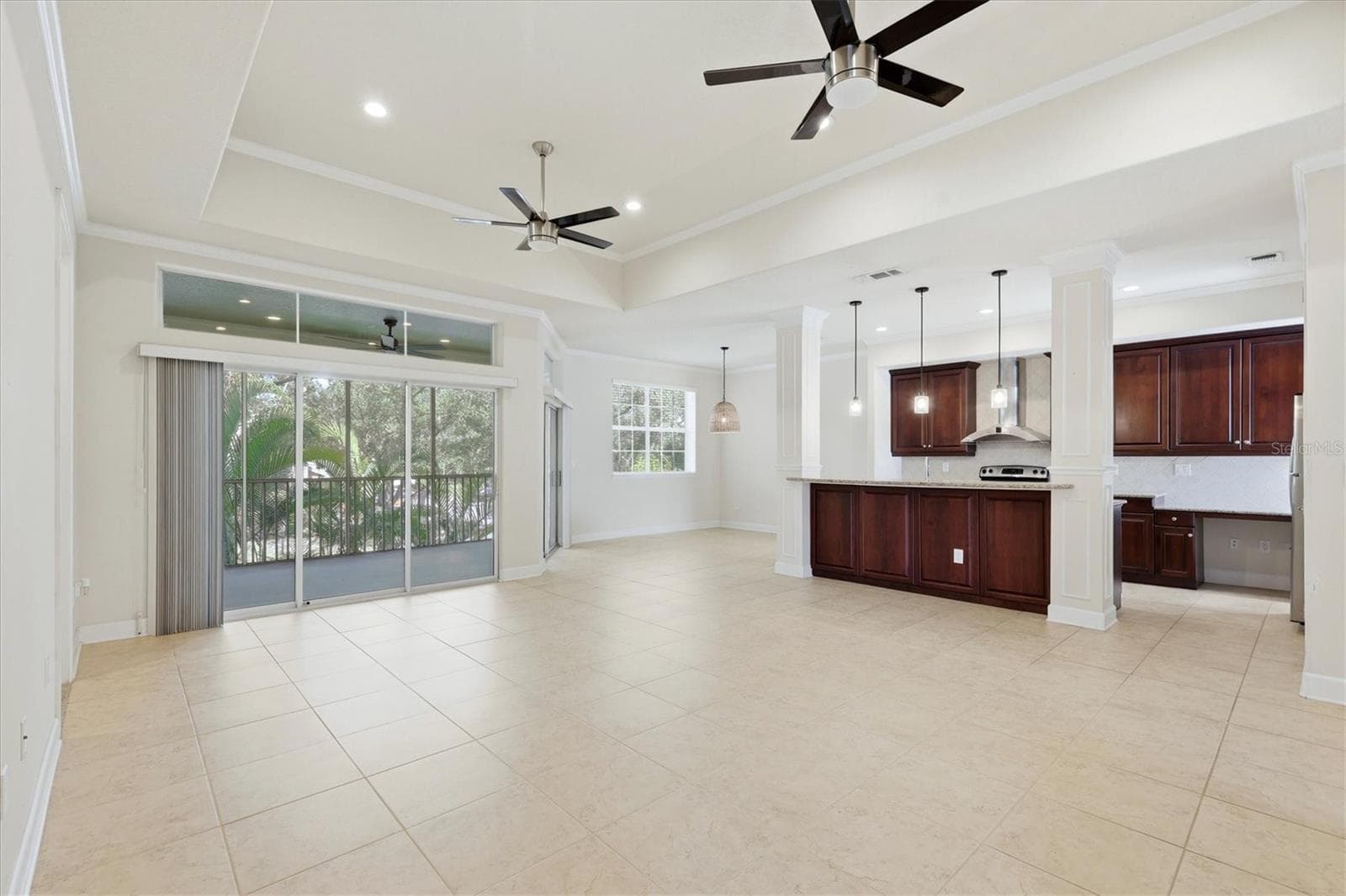 Condominium at 7930 TYBEE CT #7930, UNIVERSITY PARK, photo 4 of 42