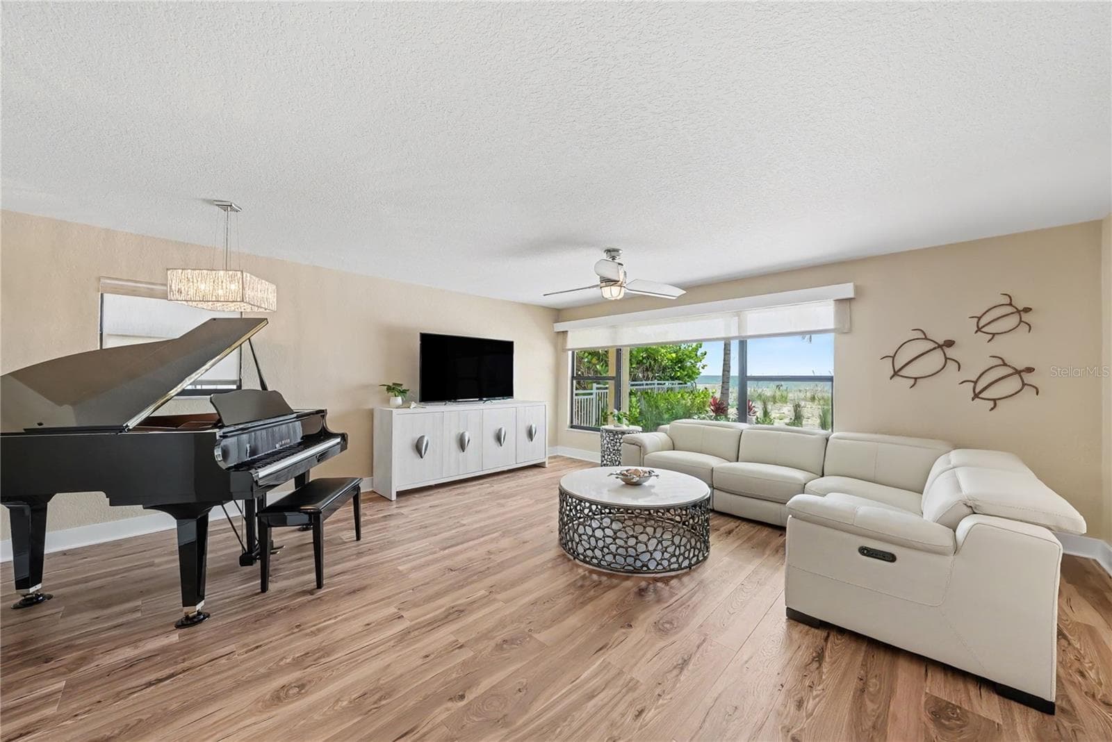 Single Family Residence at 19936 GULF BLVD, INDIAN SHORES, photo 9 of 55