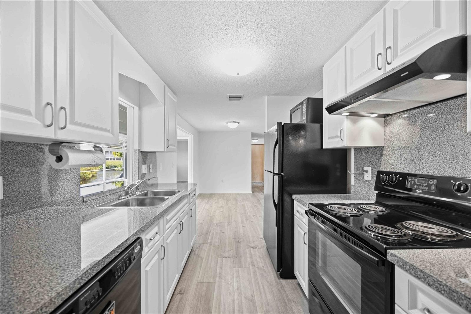 Single Family Residence at 706 QUAIL CT, NOKOMIS, photo 10 of 44