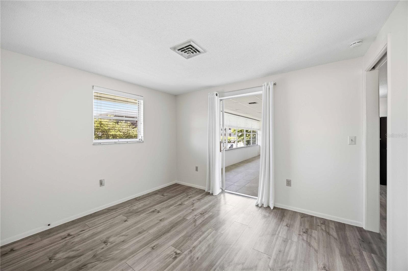Single Family Residence at 706 QUAIL CT, NOKOMIS, photo 14 of 44