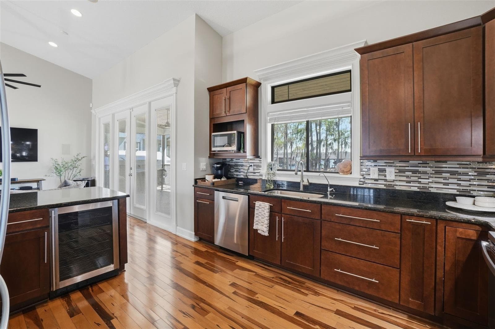 Kitchen - 834 MILLSHORE DR, CHULUOTA