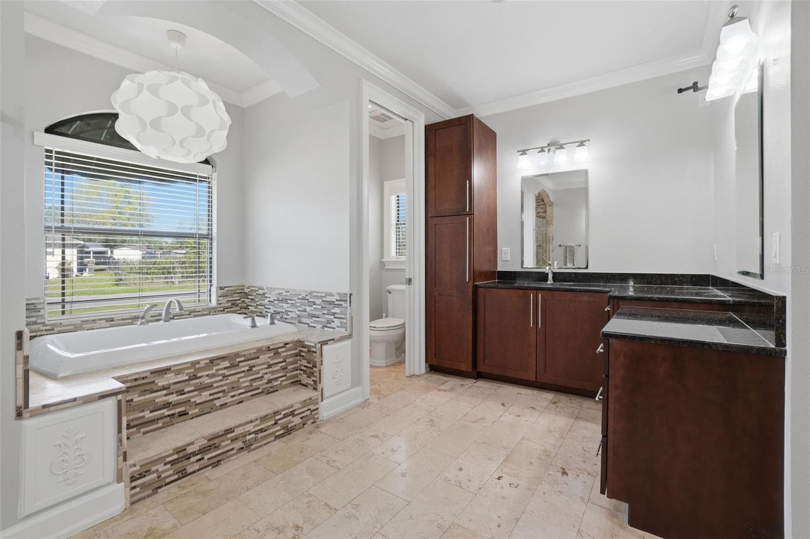 Primary bathroom - 834 MILLSHORE DR, CHULUOTA