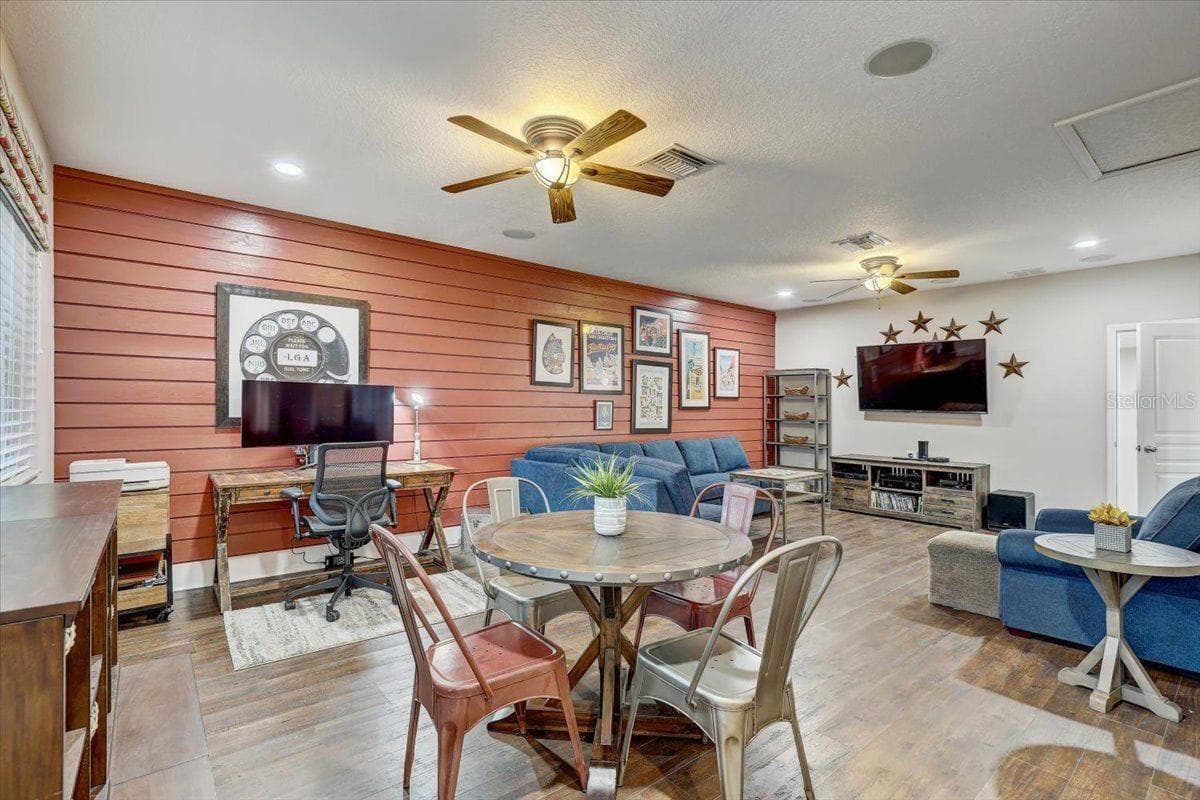 Single Family Residence at 7209 MEETING HOUSE LN, APOLLO BEACH, photo 33 of 56