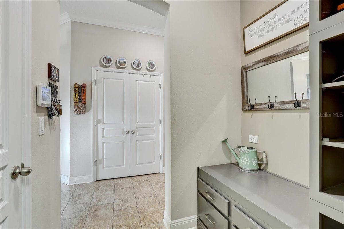 Single Family Residence at 7209 MEETING HOUSE LN, APOLLO BEACH, photo 39 of 56