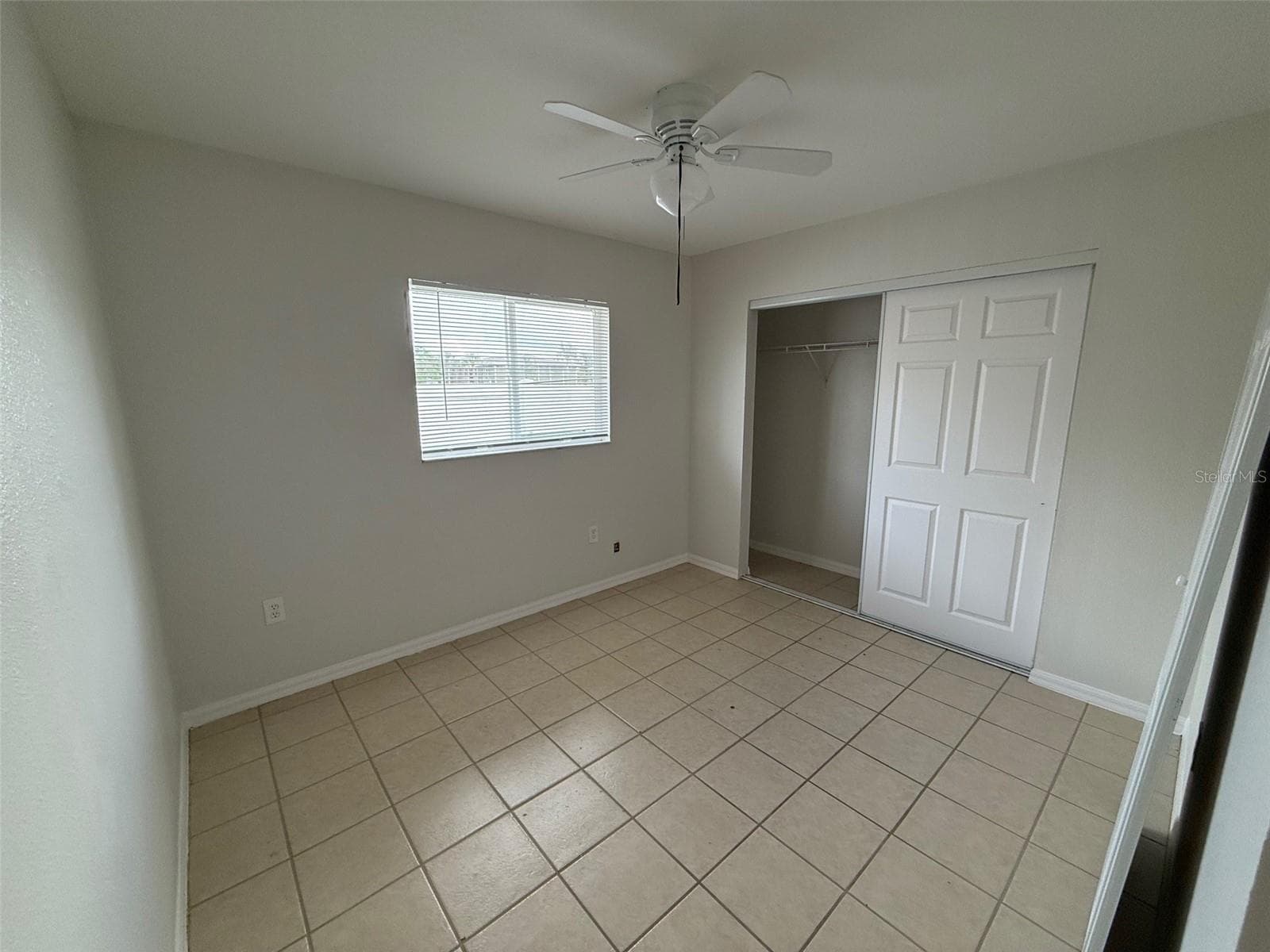 Single Family Residence at 1802 MARTIN LUTHER KING AVE E, BRADENTON, photo 5 of 11