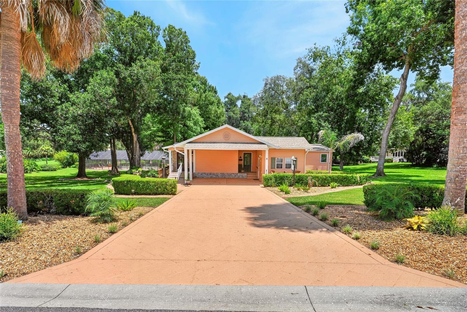 Single Family Residence at 5 HICKORY HEAD HAMMOCK, THE VILLAGES, photo 13 of 66