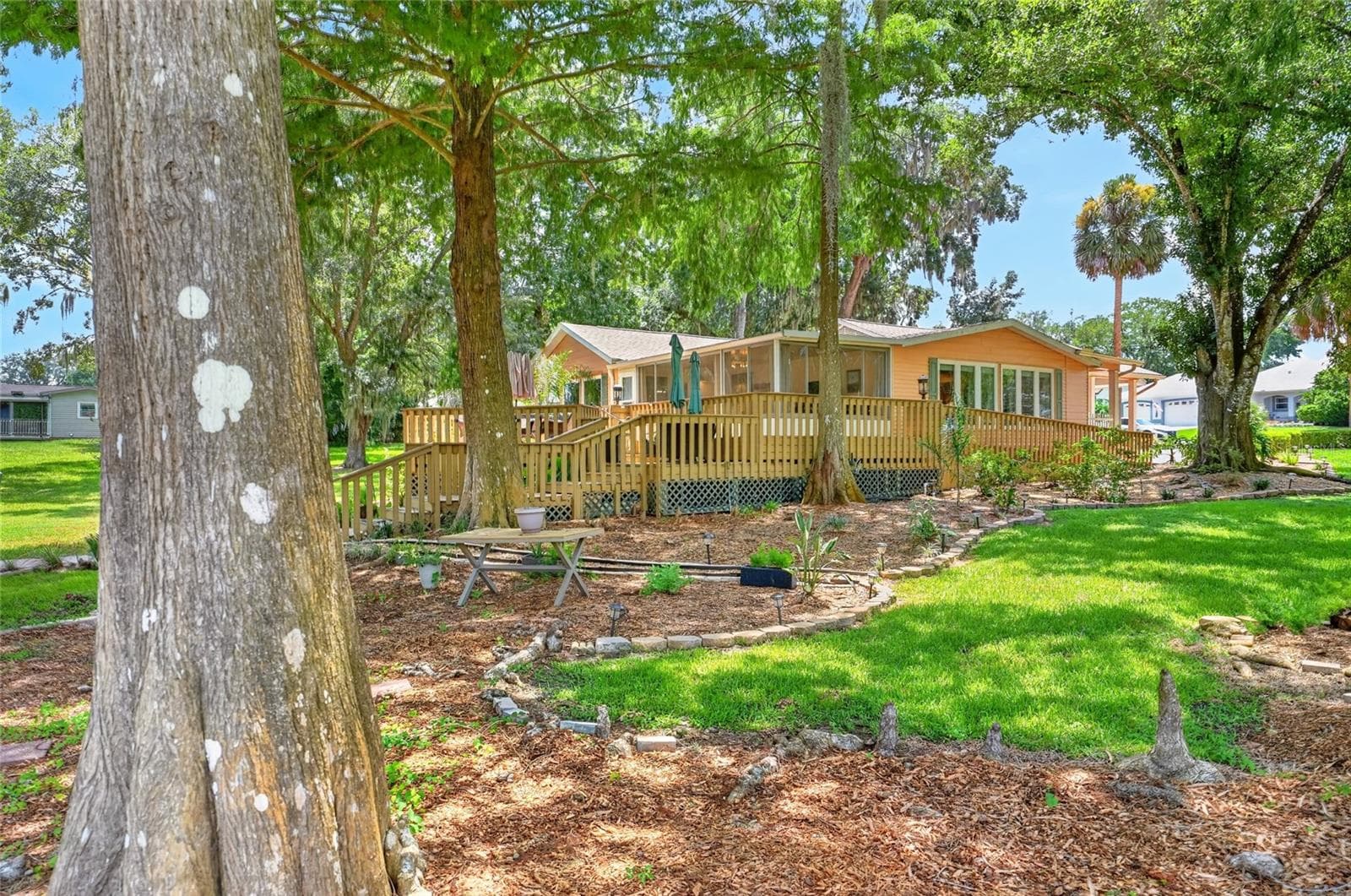 Single Family Residence at 5 HICKORY HEAD HAMMOCK, THE VILLAGES, photo 17 of 66