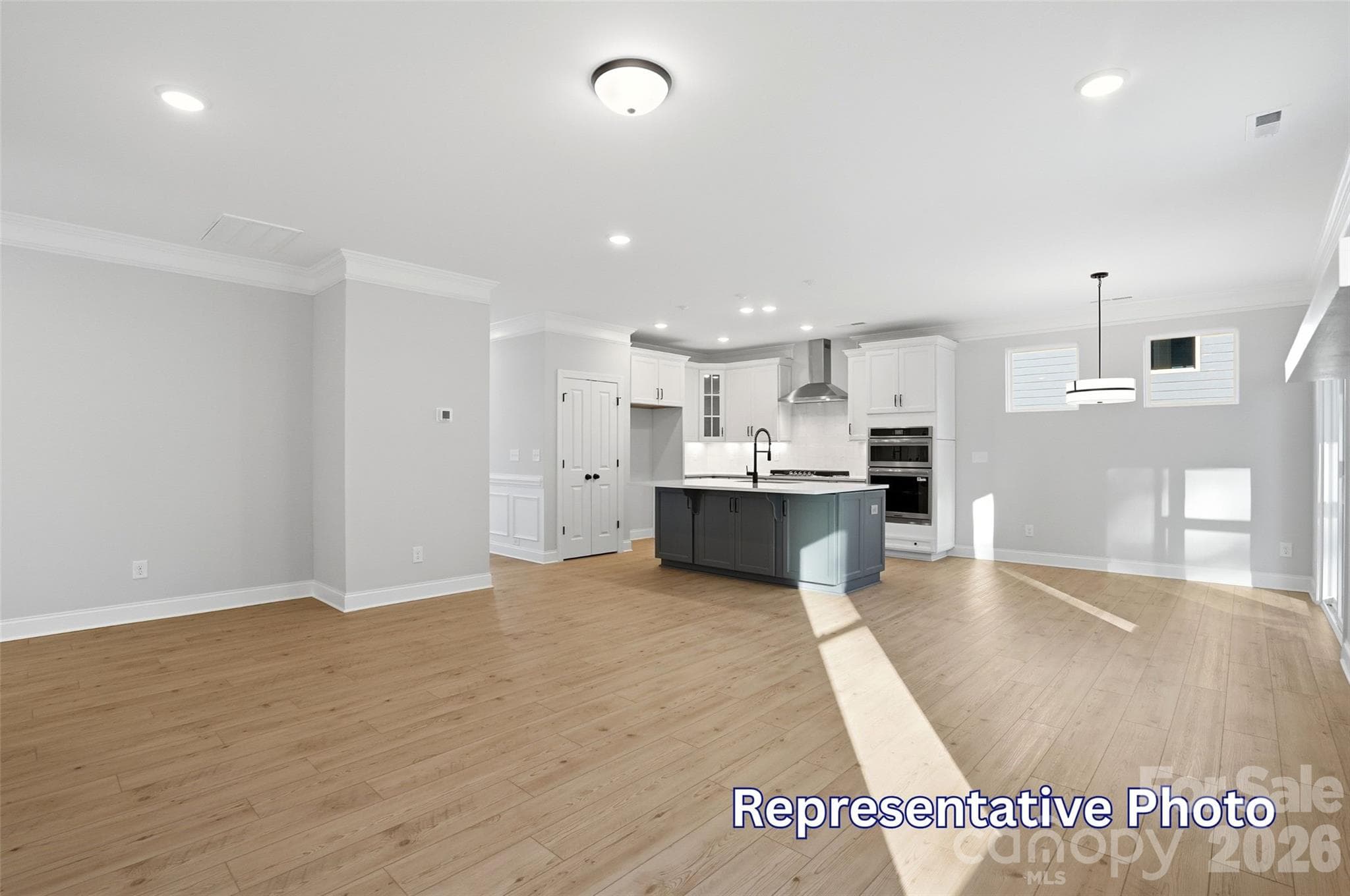 Single Family Residence at 1067 Tradition Club Street, York, photo 12 of 37