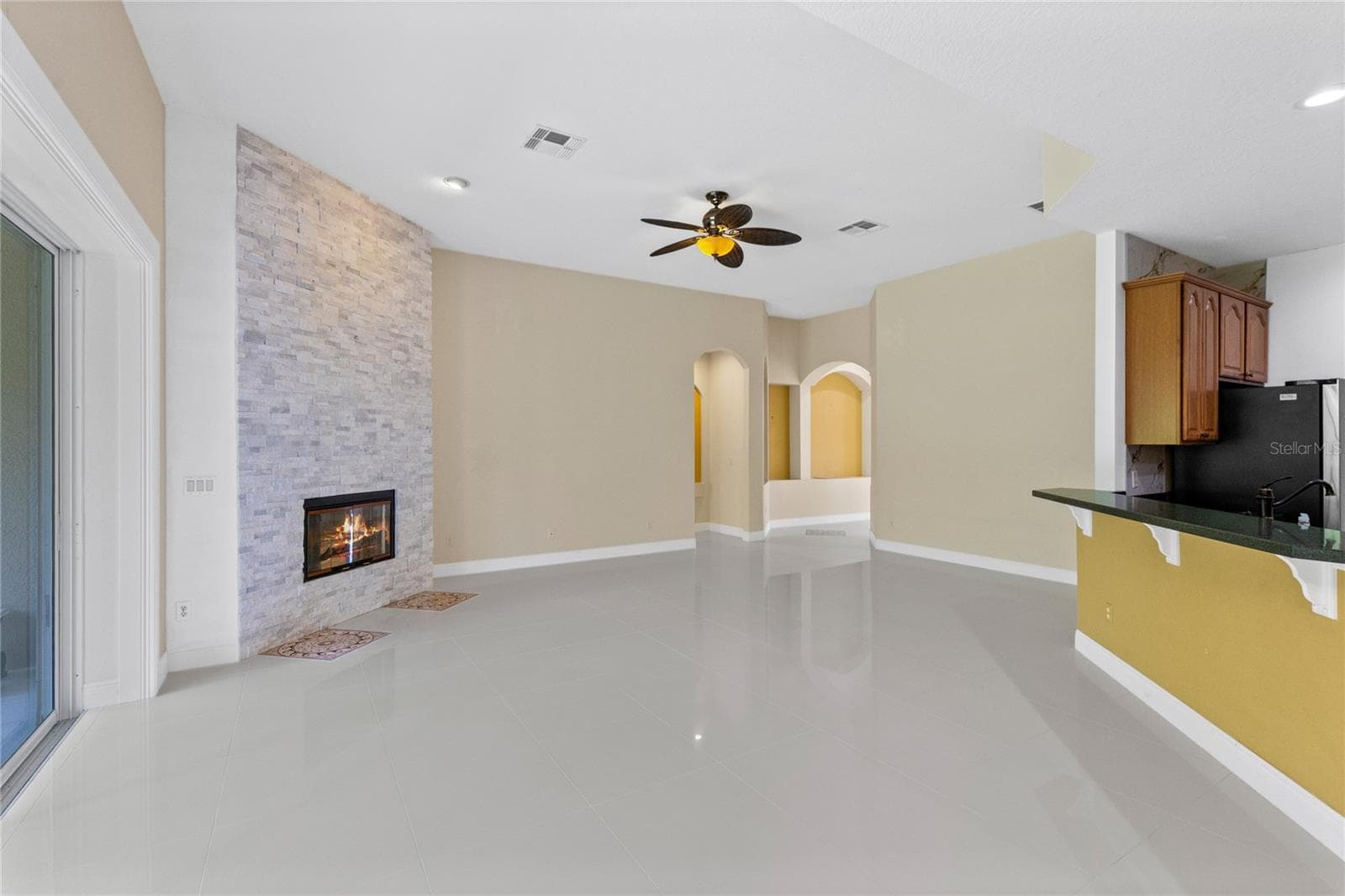 Single Family Residence at 856 TIMBER ISLE DR, ORLANDO, photo 10 of 35