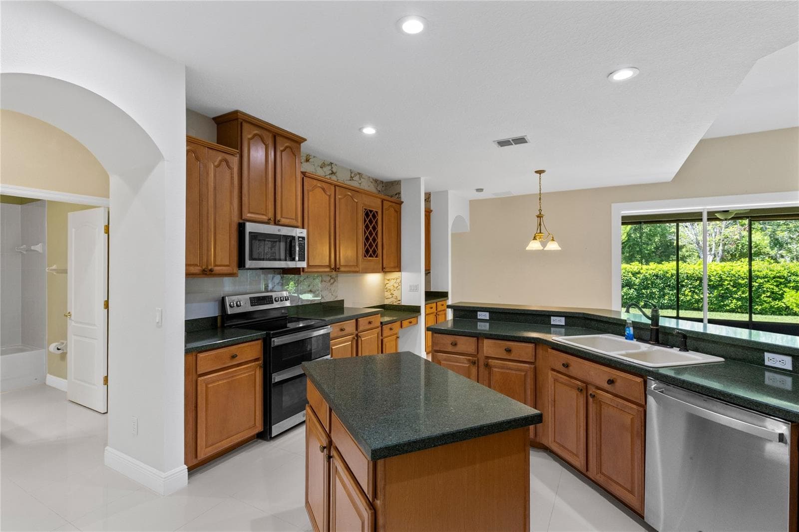 Single Family Residence at 856 TIMBER ISLE DR, ORLANDO, photo 13 of 35