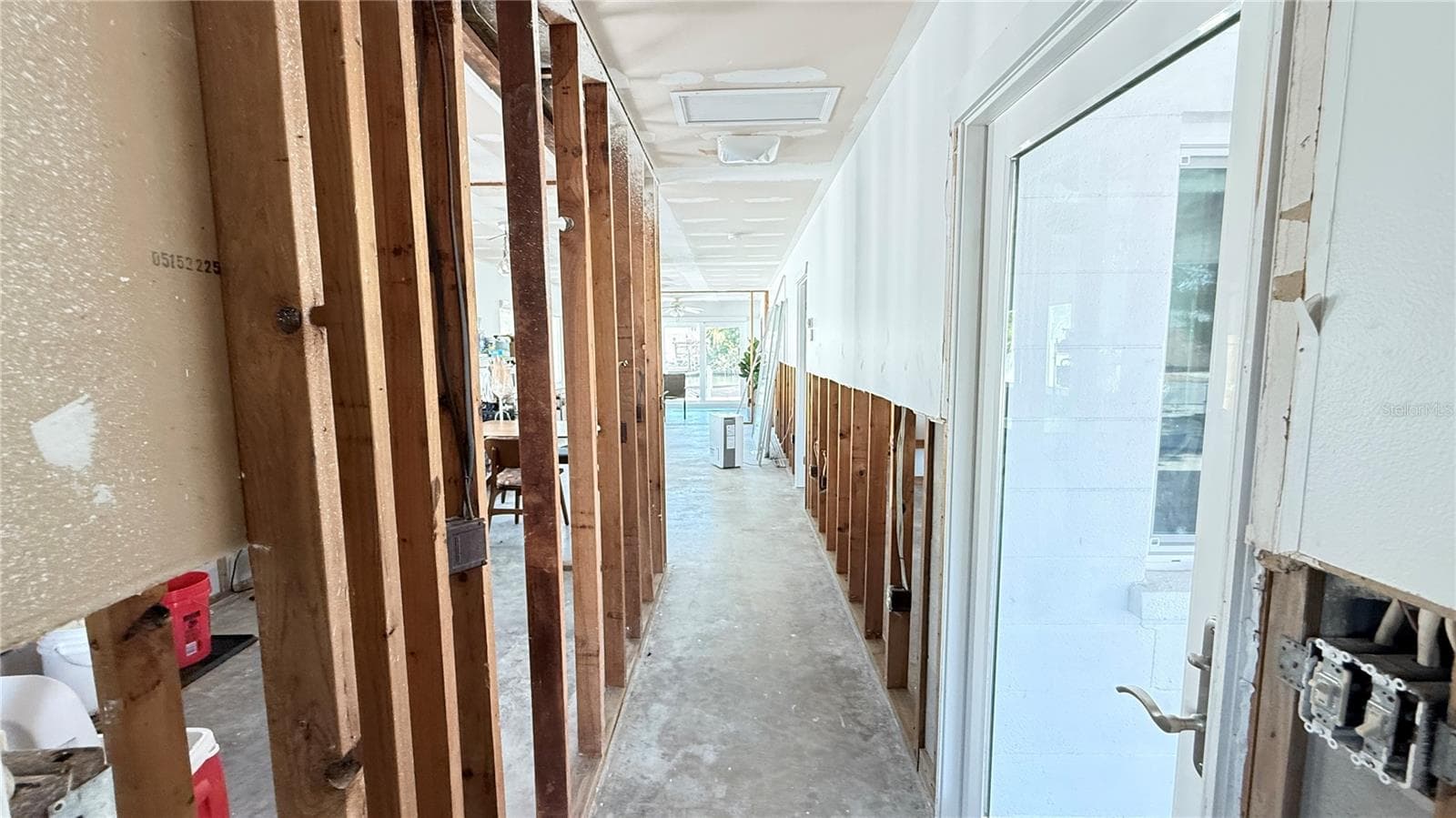 Main entry looking down hallway towards living area - 420 63RD ST #420A, HOLMES BEACH